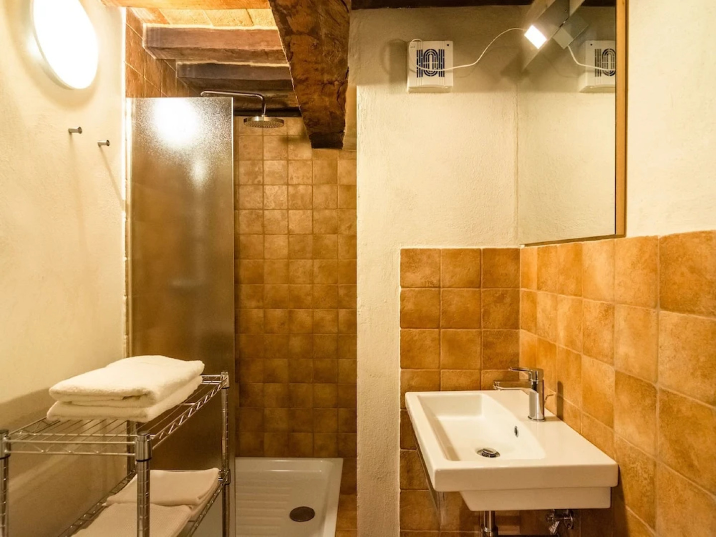 Holiday House With Pool and Fantastic Views