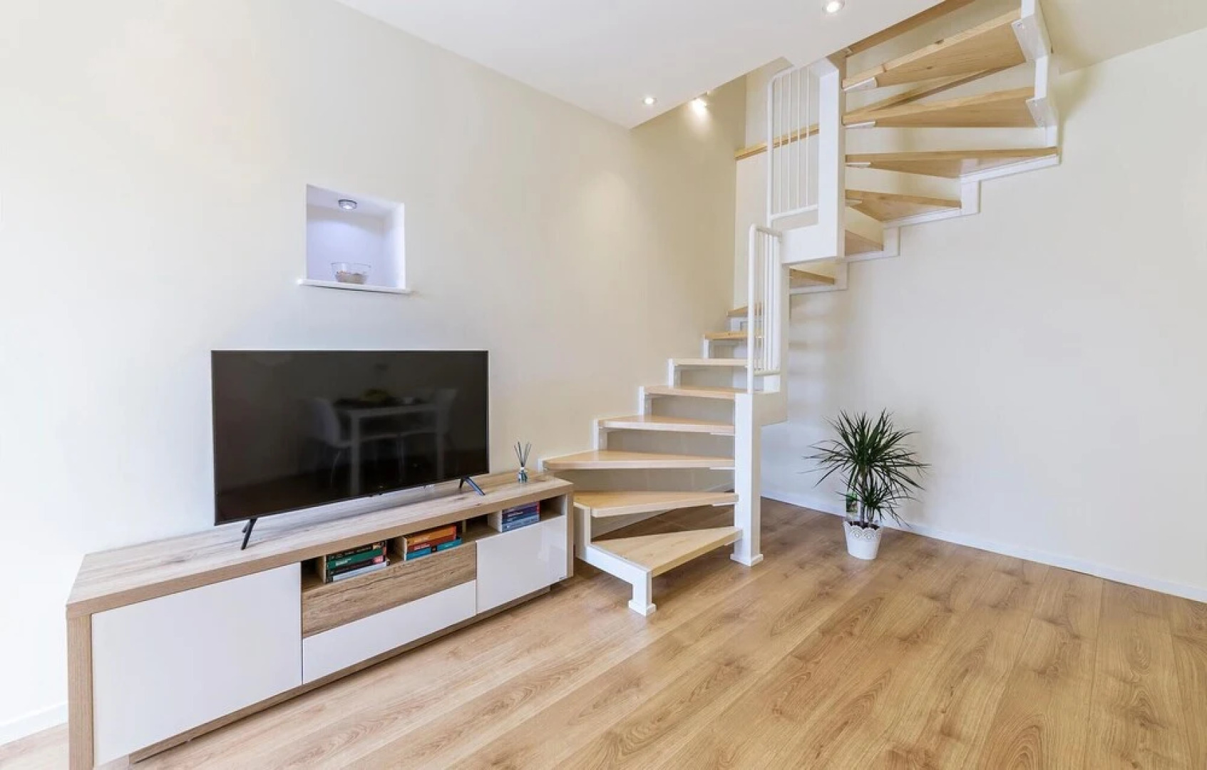 Amazing Home in Ripenda Kras, Labin With 2 Bedrooms and Wifi