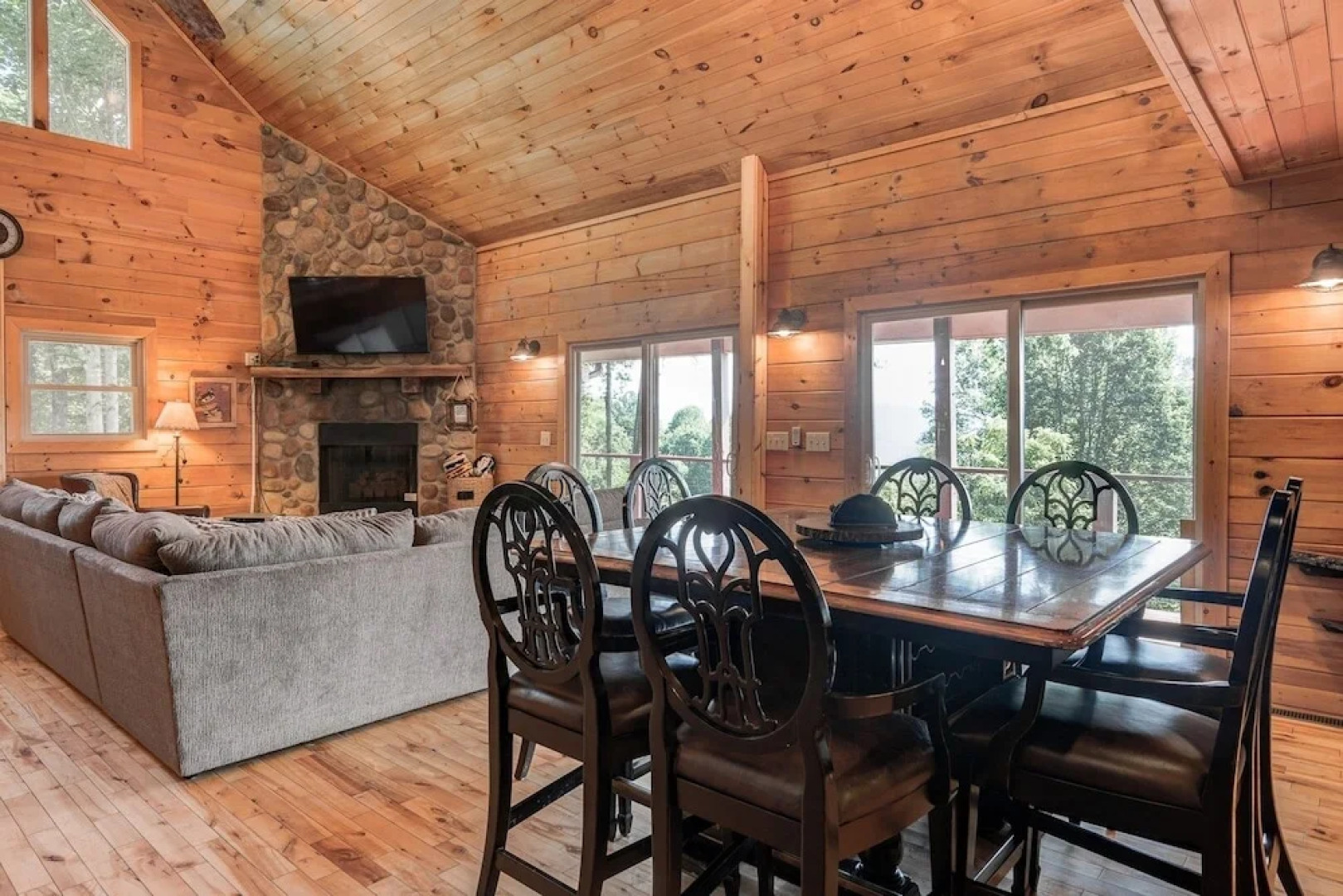 Daze Off - 4 Br Cabin