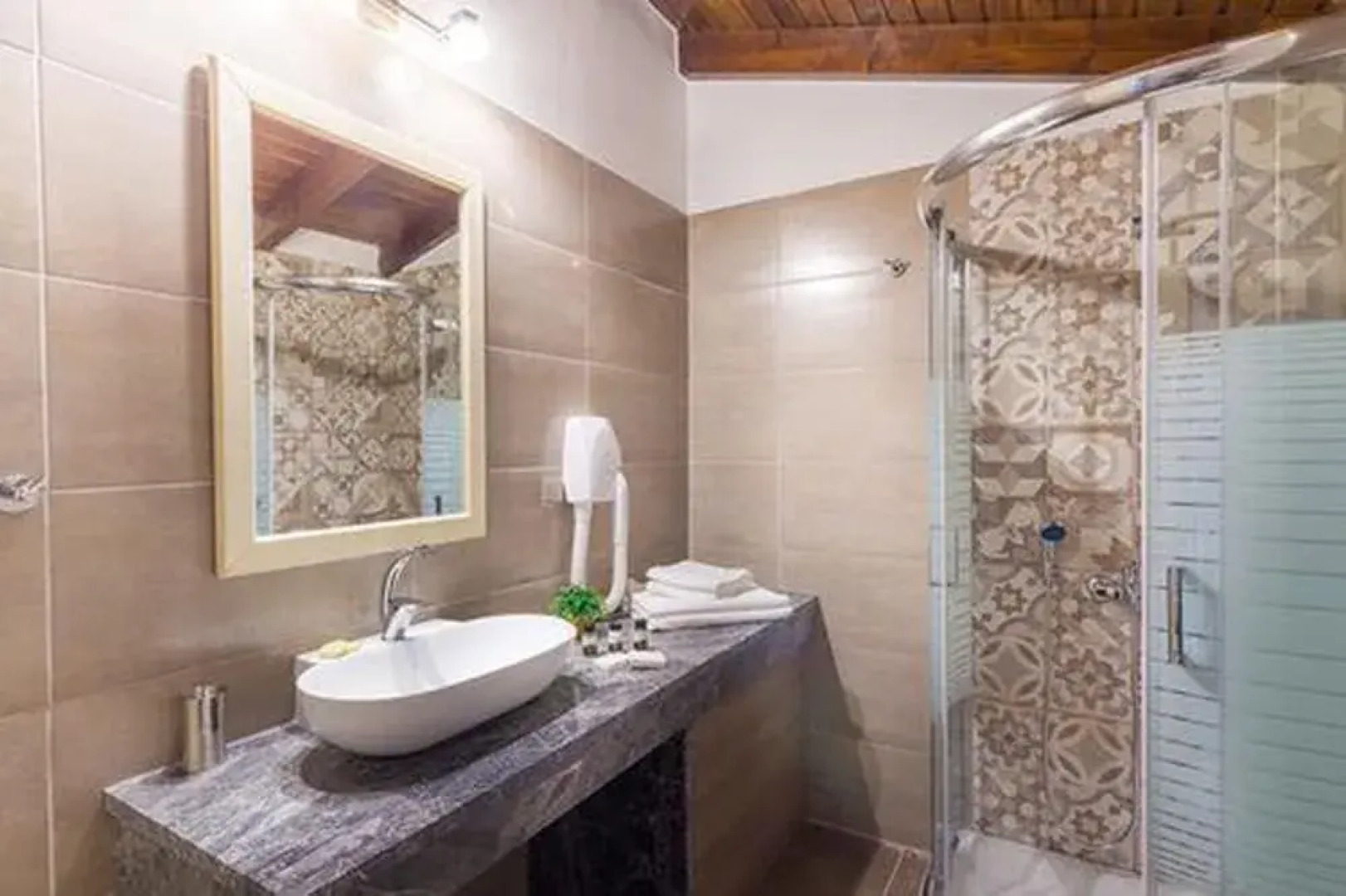 FilosXenia Ismaros Hotel