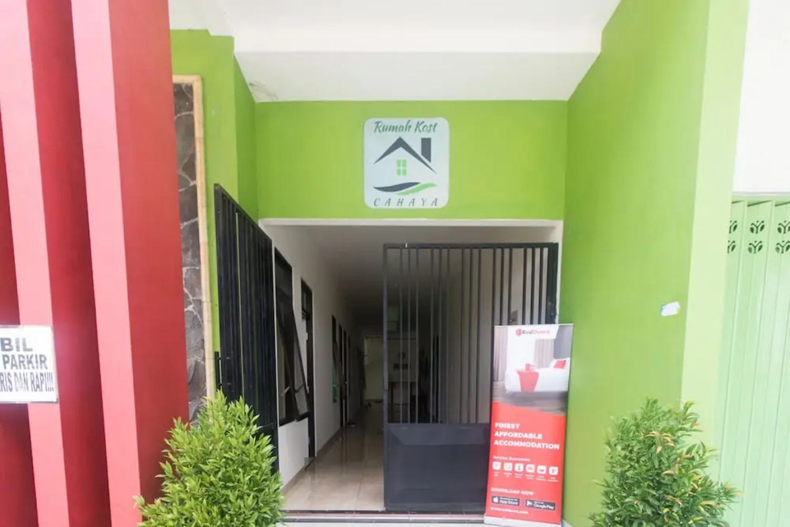 RedDoorz Syariah near Stasiun Madiun