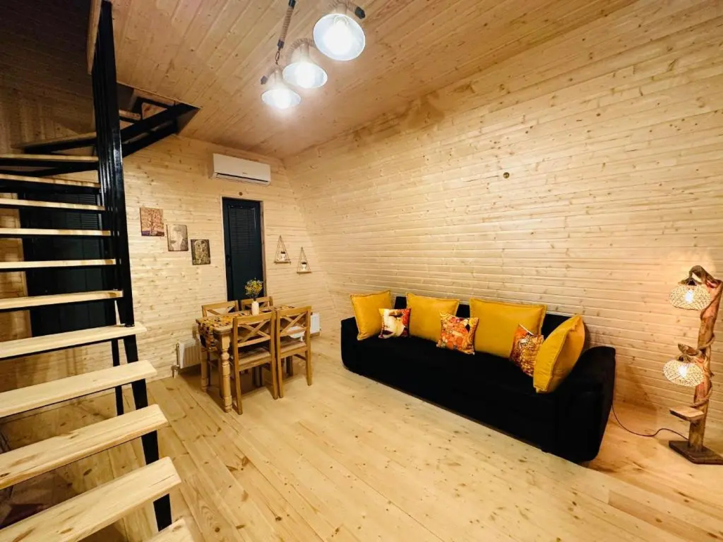 cottage Ninika surami