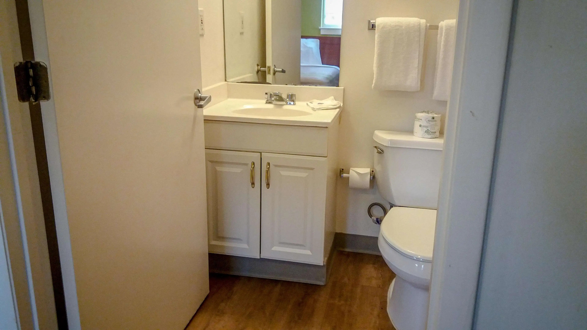 Motel 6 Greensboro, NC - I-40