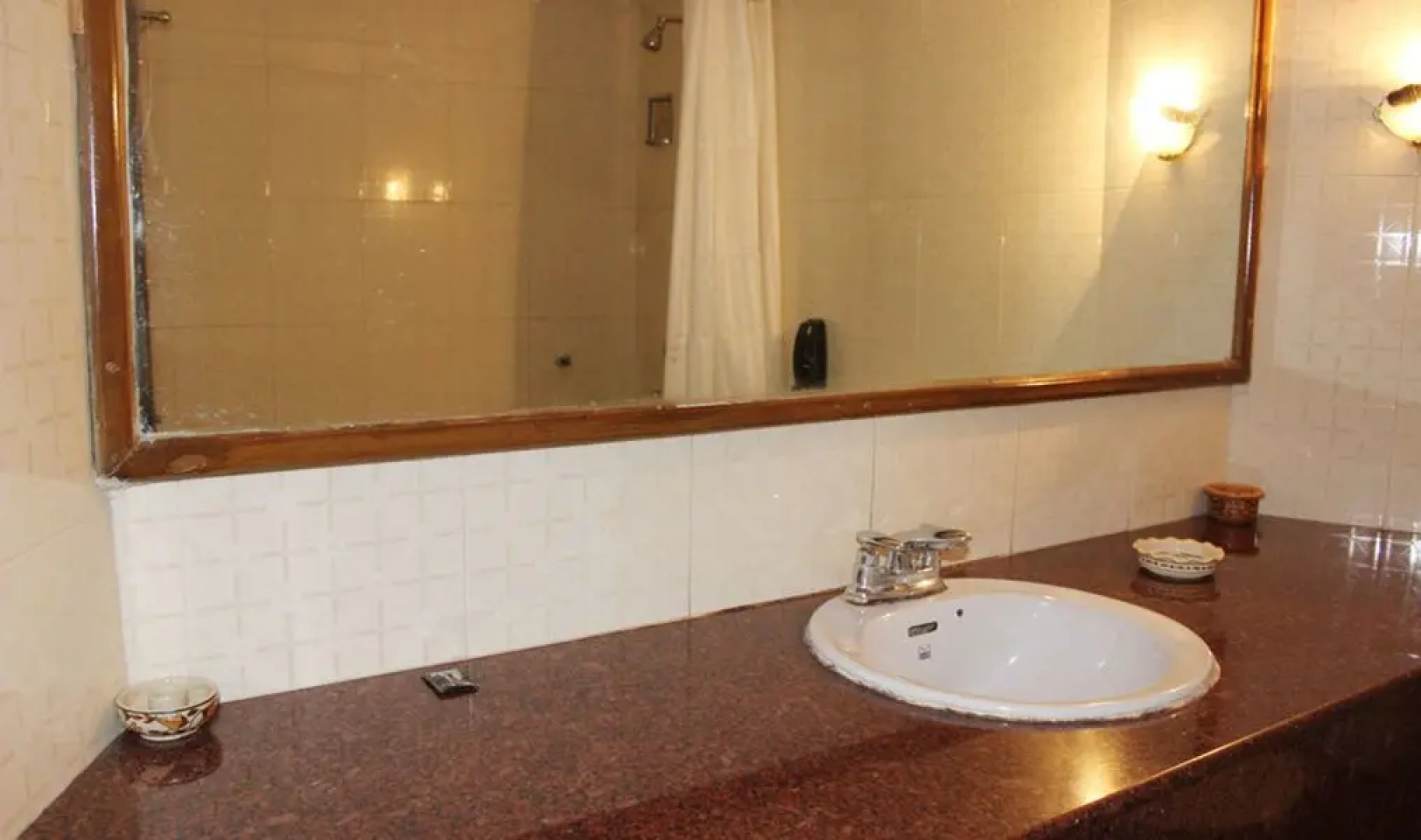 OYO Premium Sector 26 Madhya Marg