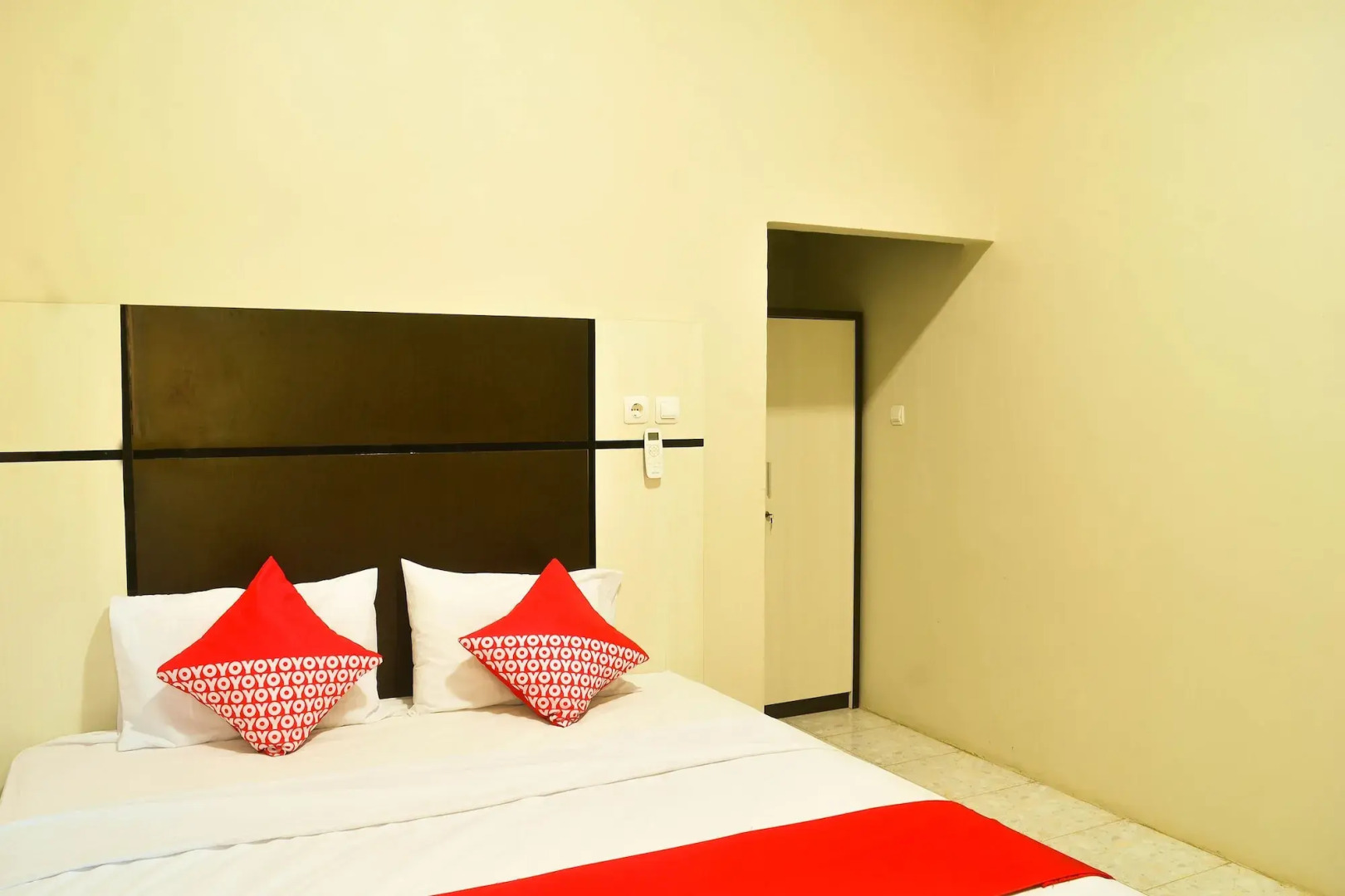 OYO 816 The SO Hotel