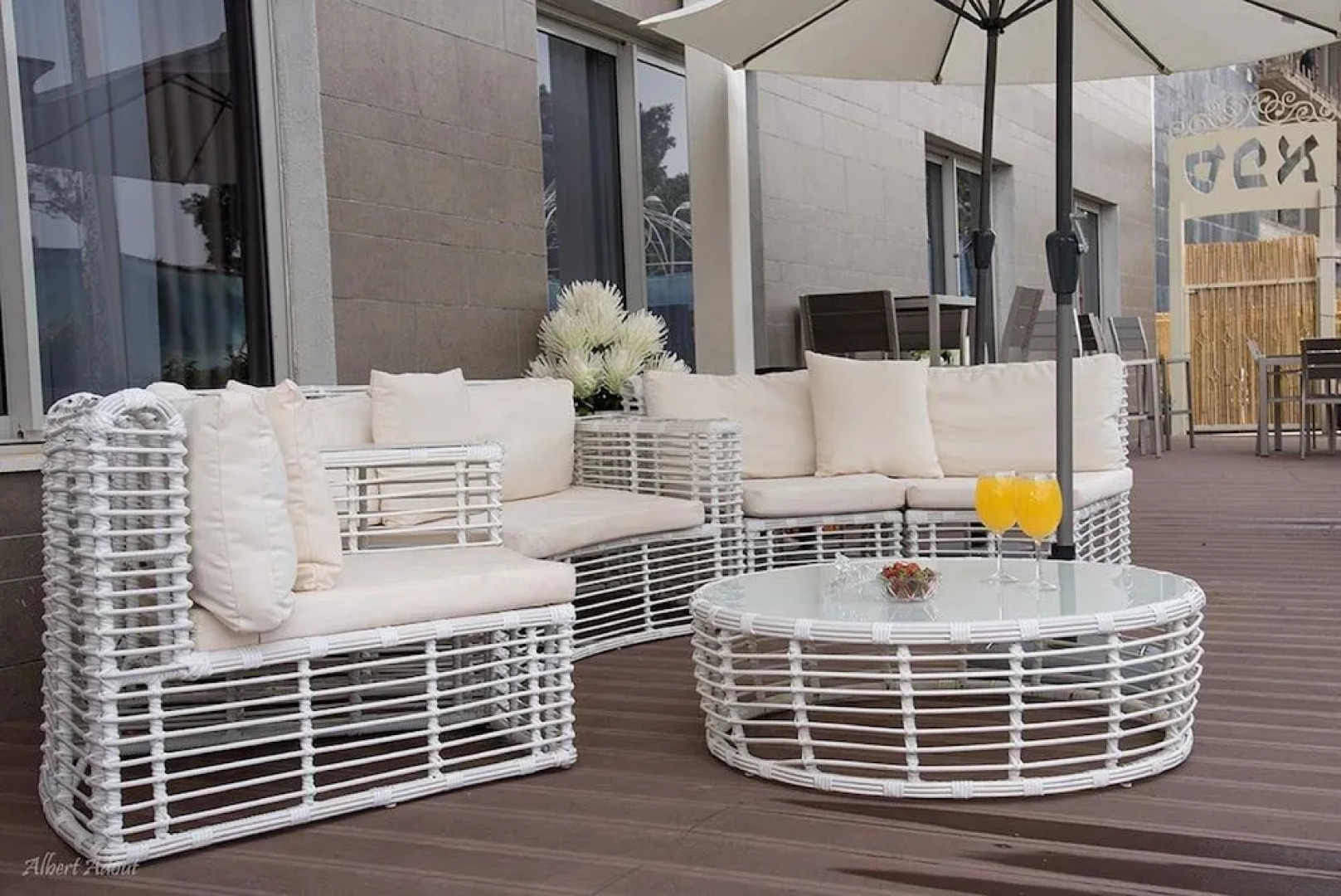 Sandrine Hotel & Spa