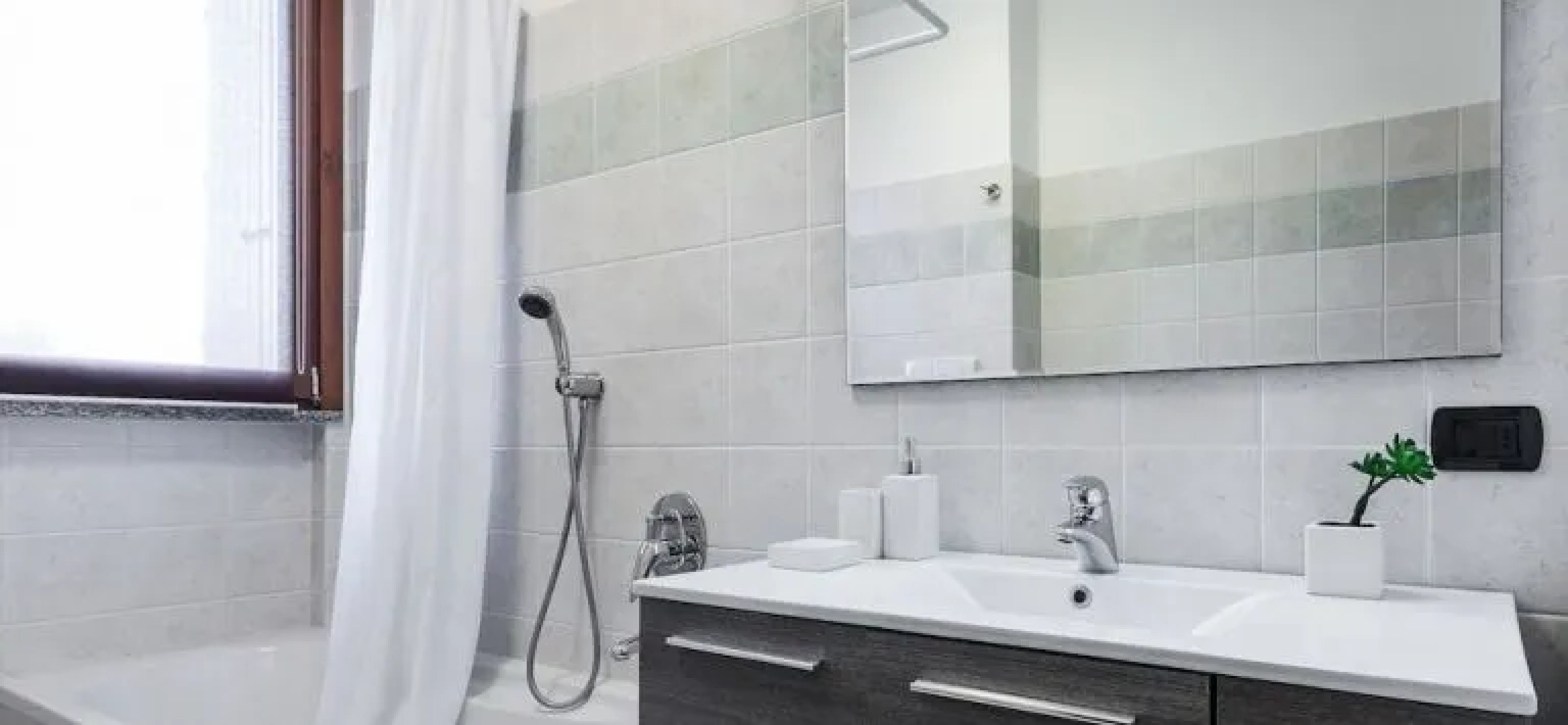 Suitelowcost - Limbiate