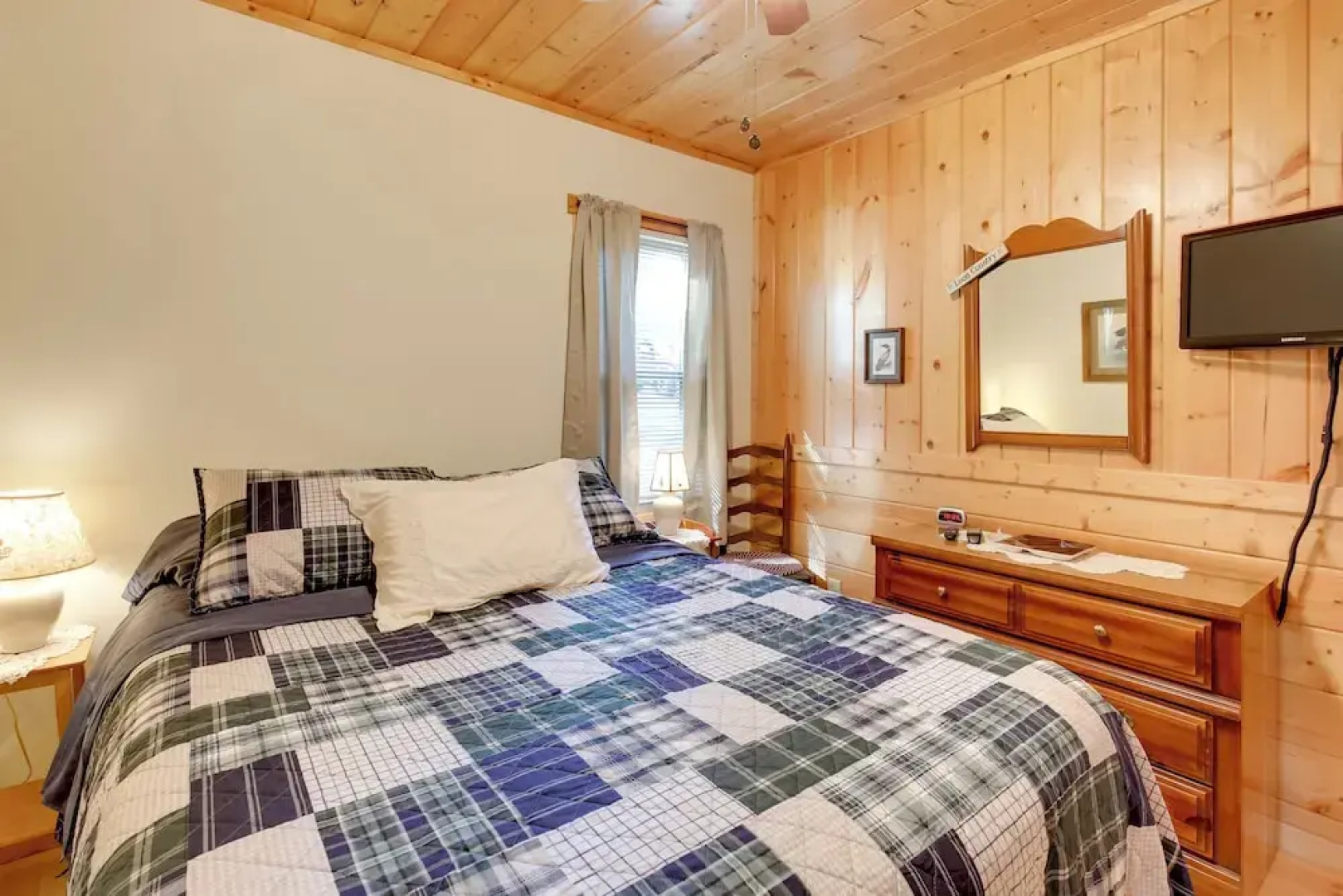 Waterfront Mercer Cabin w/ Wraparound Porch!