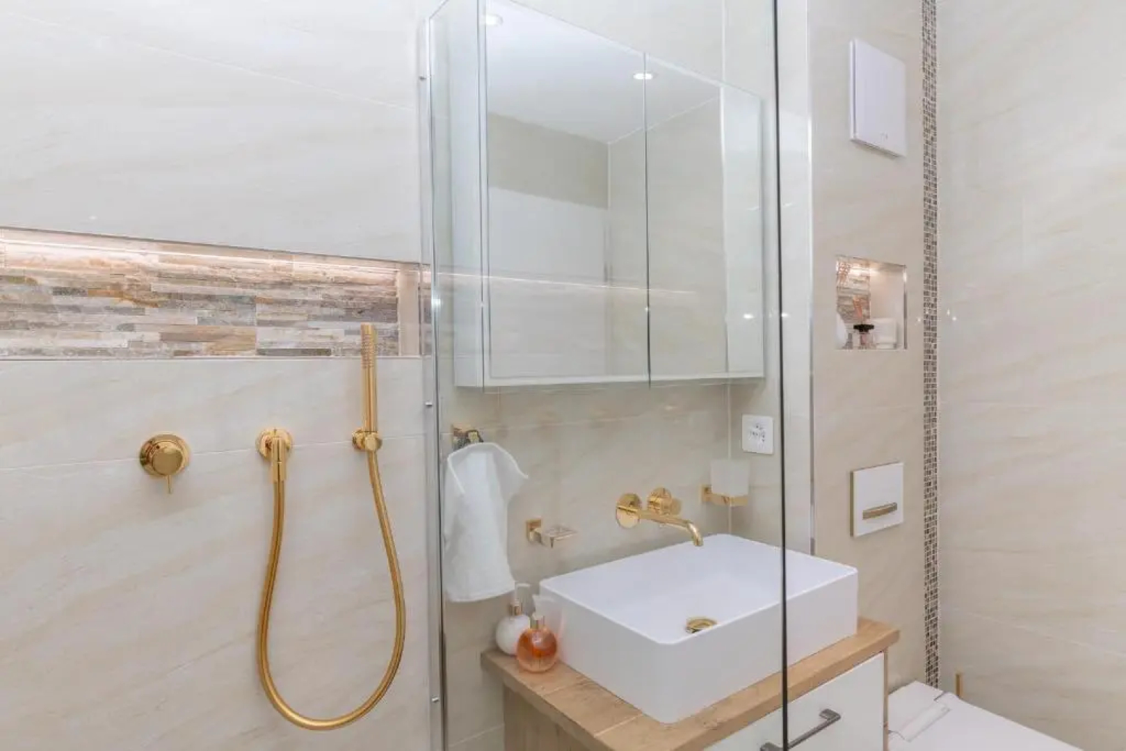 Sunset Home, Appartement de luxe front de lac