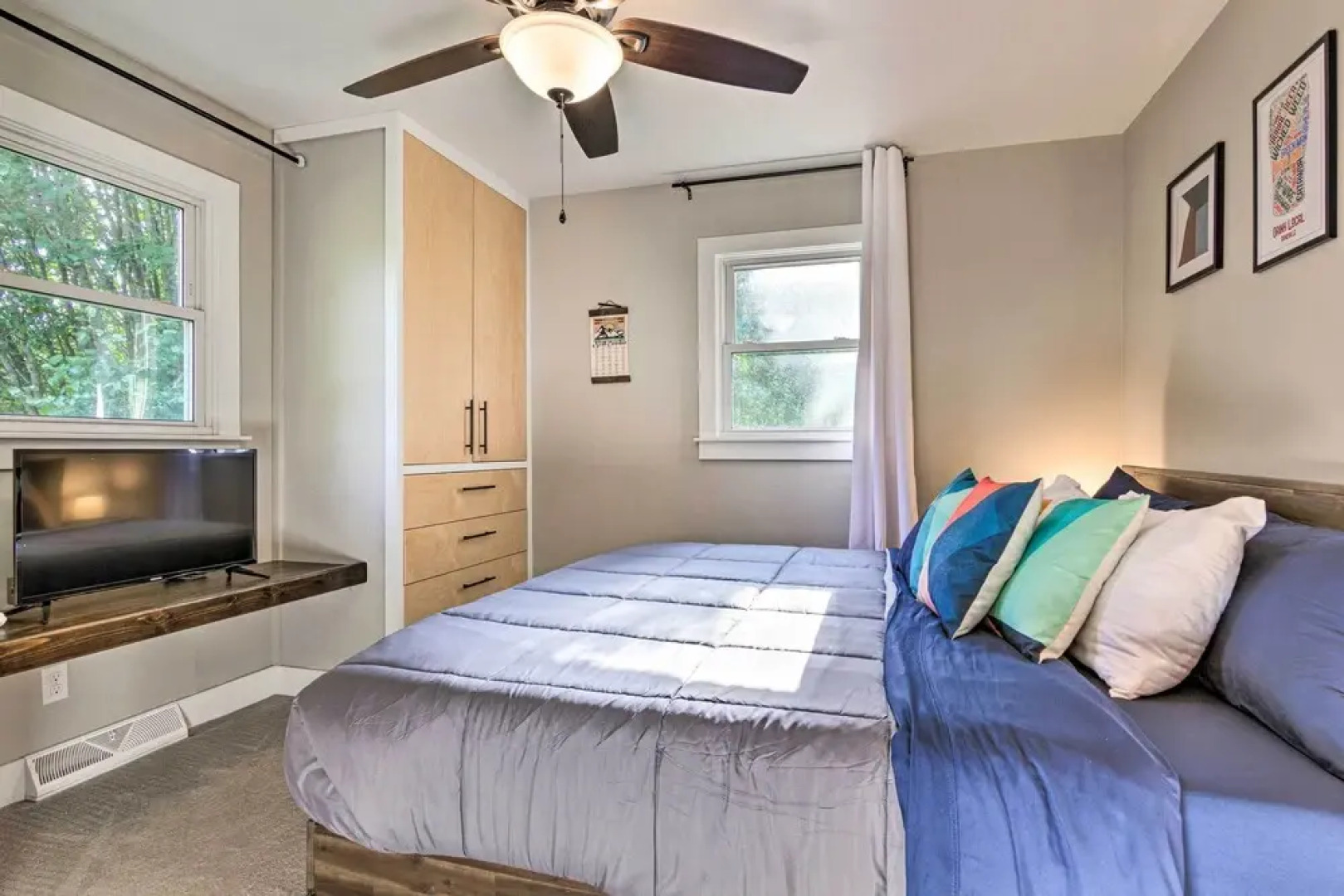 Modern Weaverville Home With Outdoor Fire Pit!