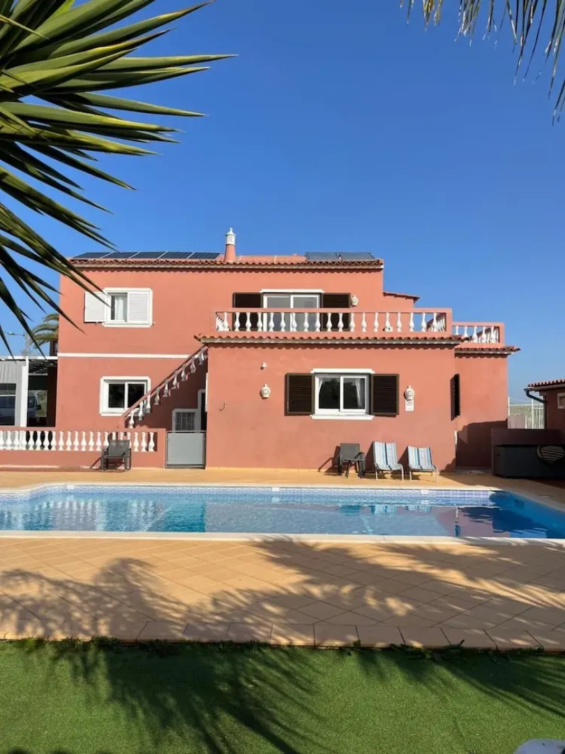La Villa Paradis Pera