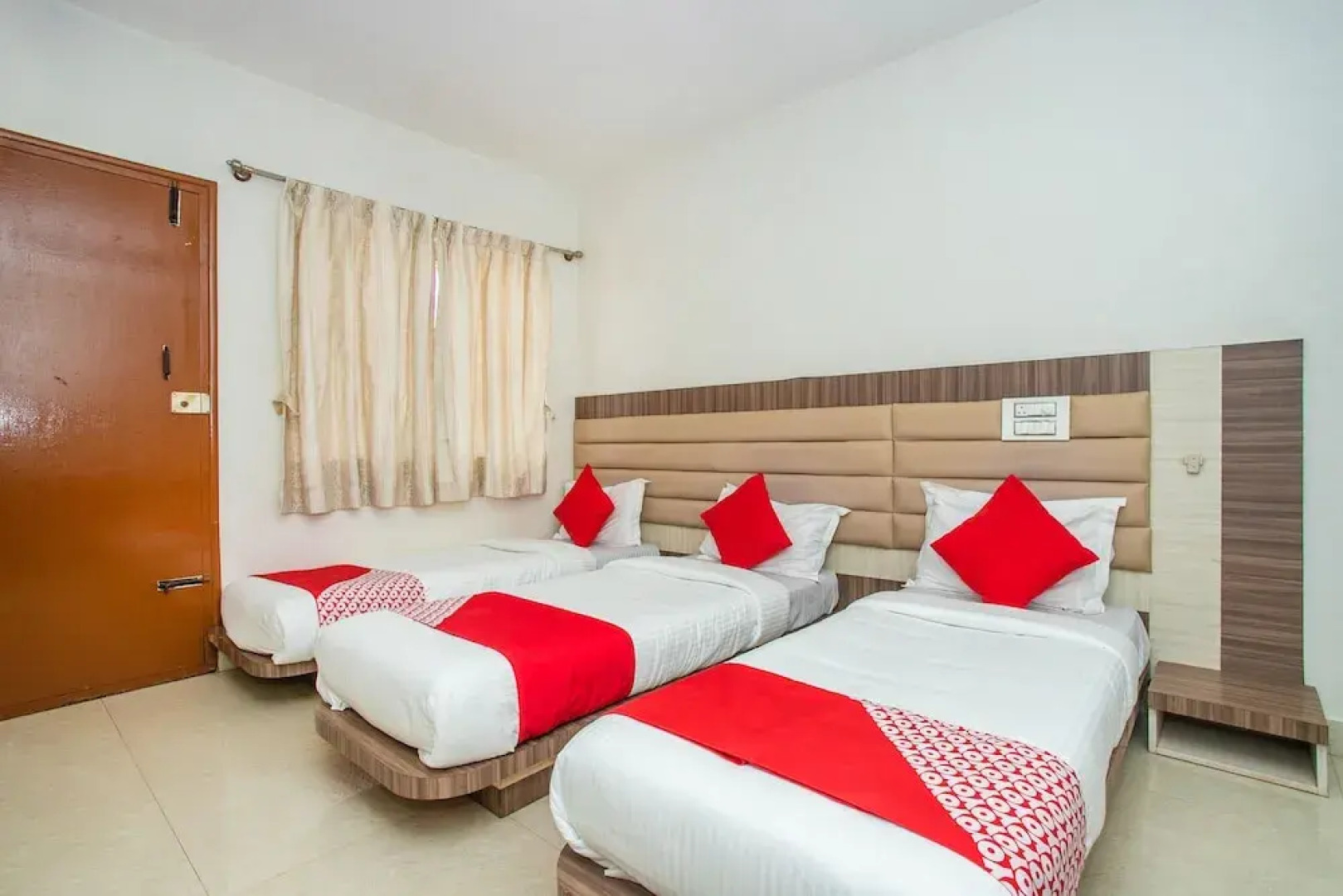 Oyo 19179 Lg Residency