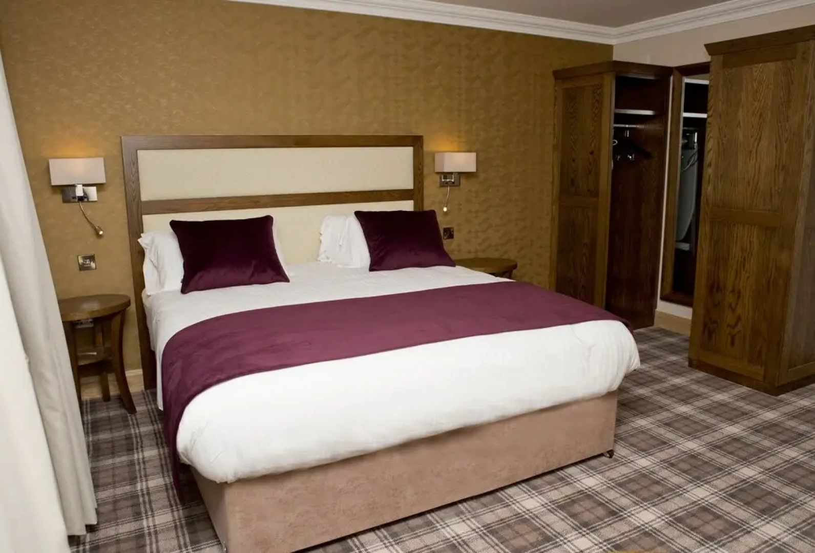 Flagstaff Lodge
