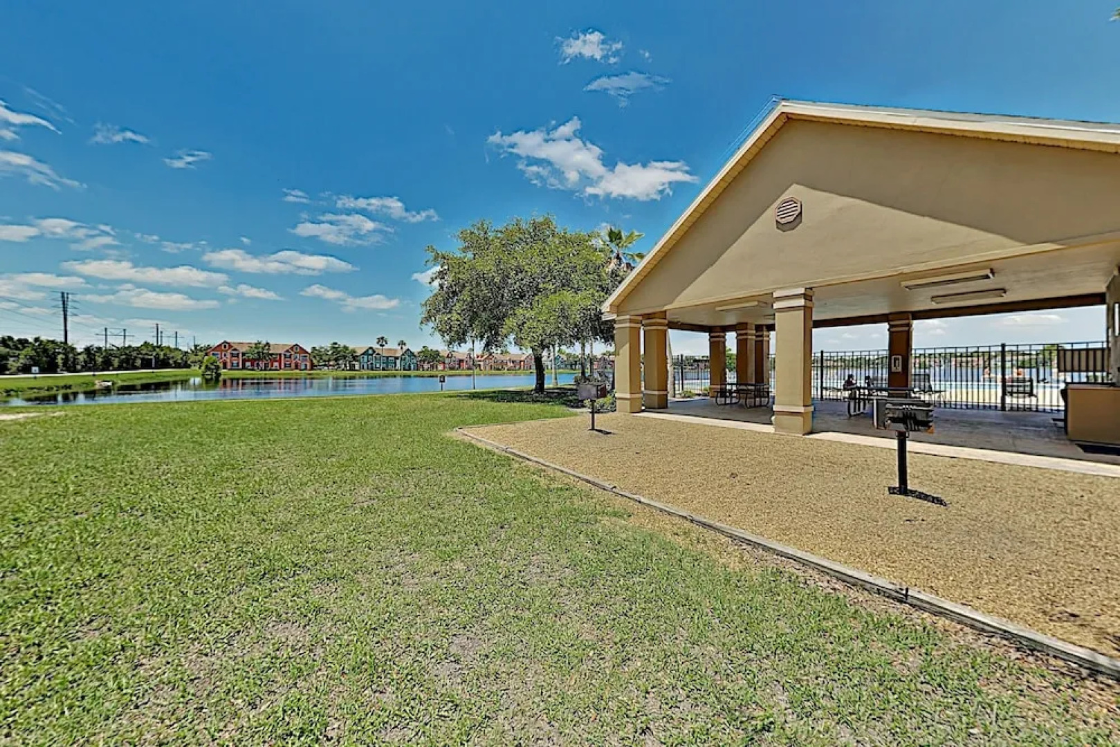 Captivating Extended Stay Or Corporate Rental 2 Bedroom Townhouse