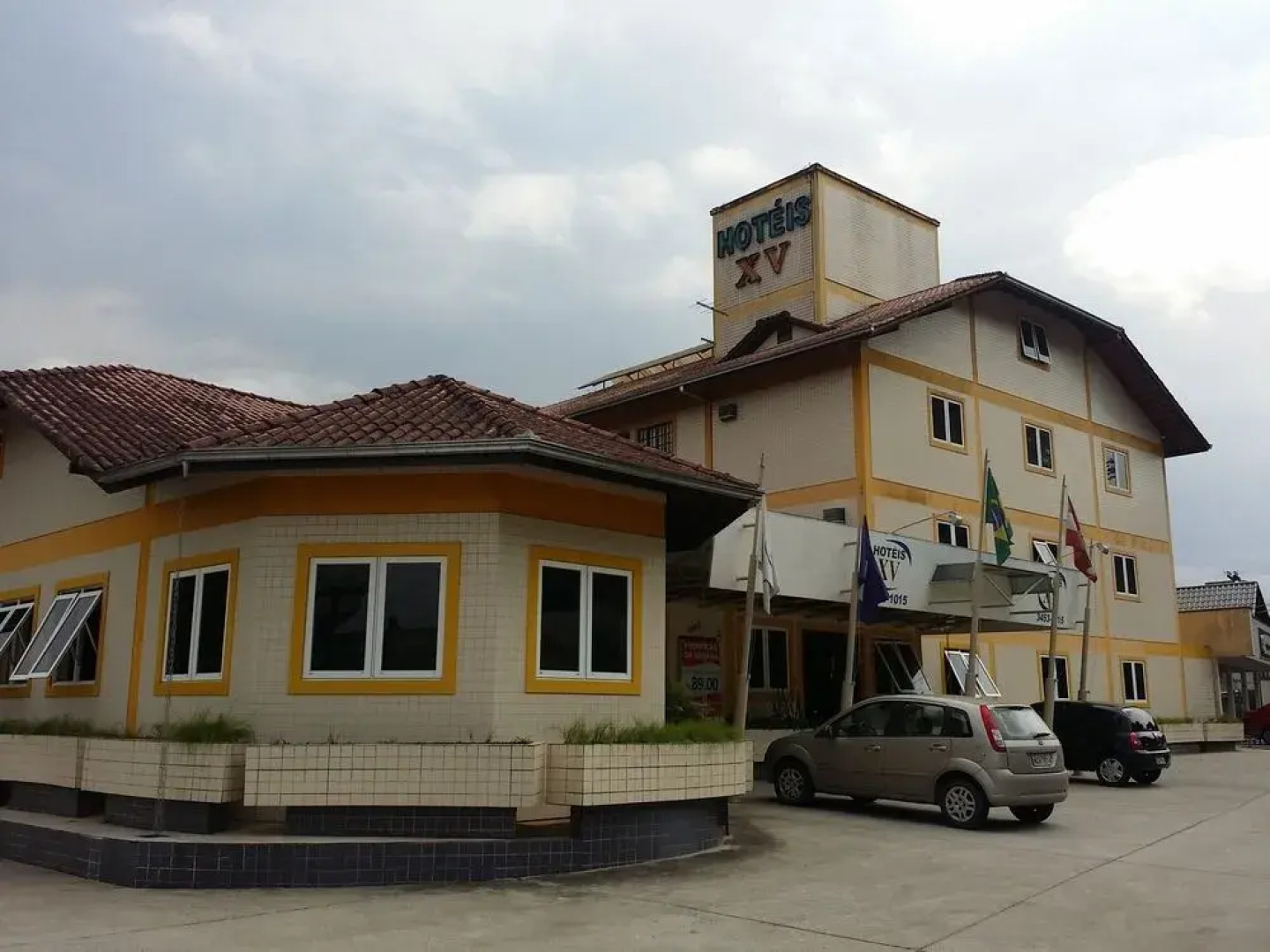 Hotéis XV