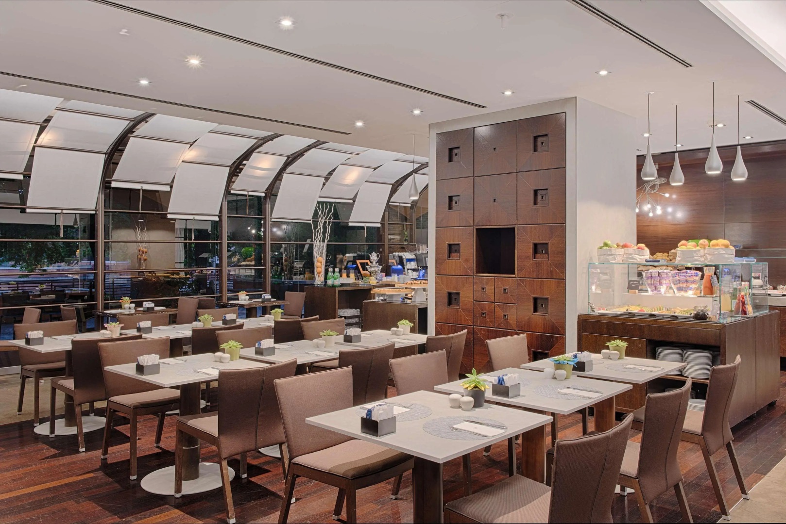 Отель NH Milano 2