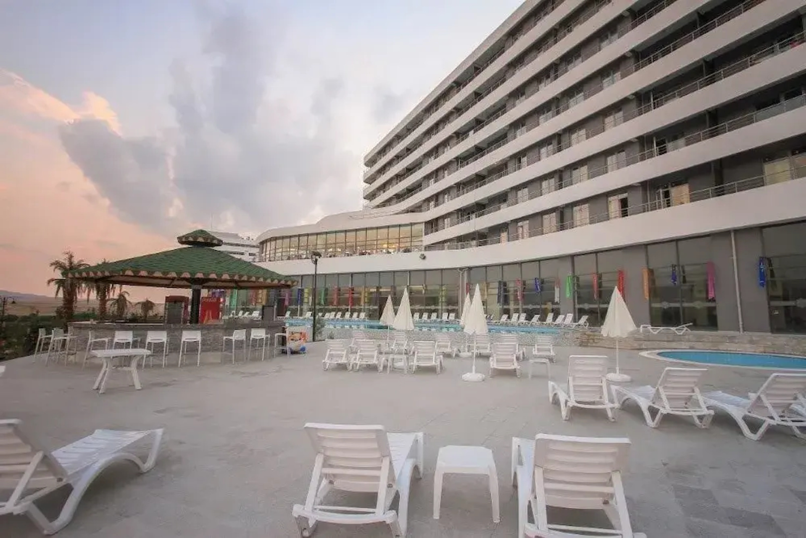 Naskon Sapphire Resort & Spa
