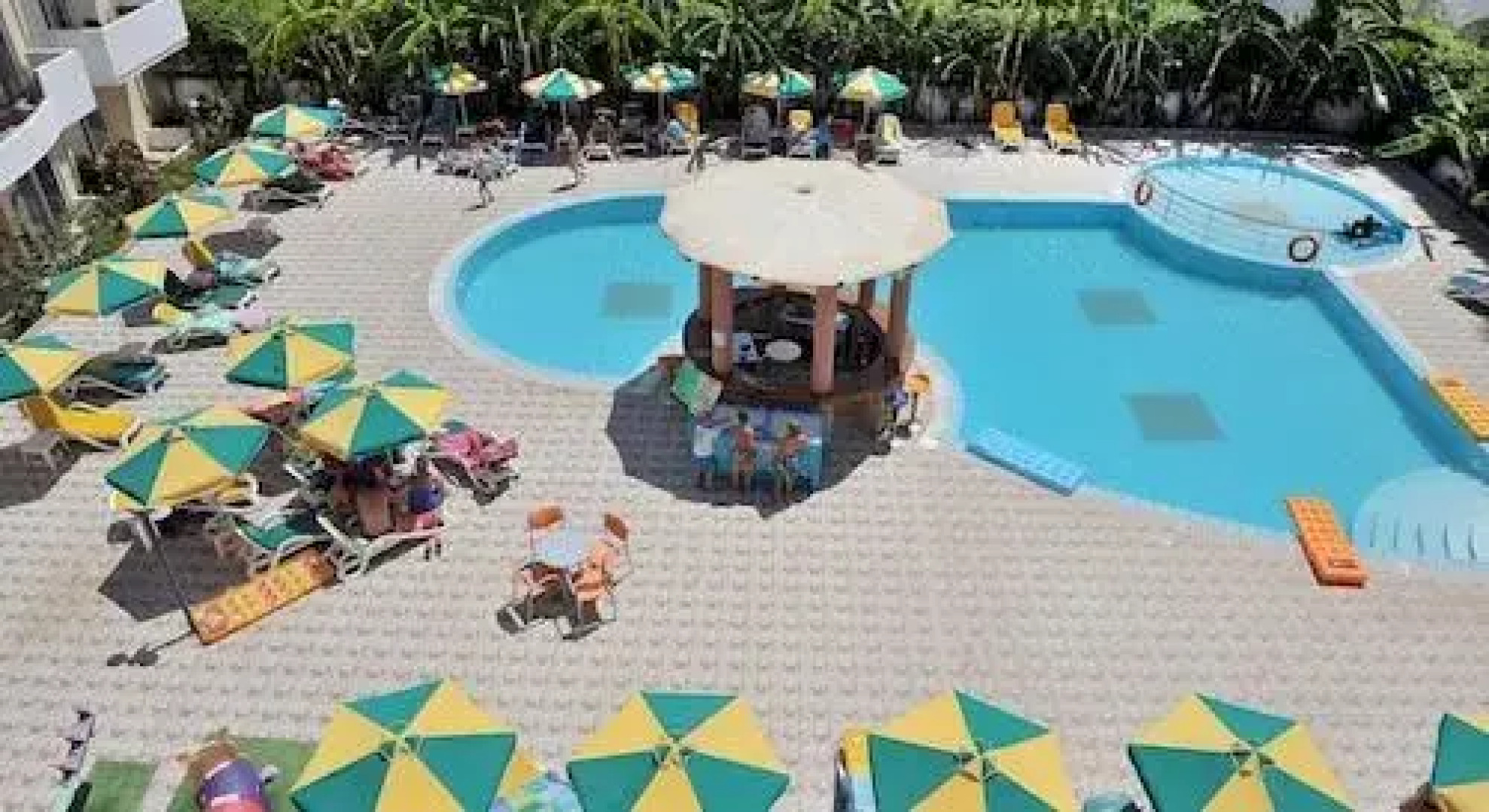 Pelopas Resort Apartments