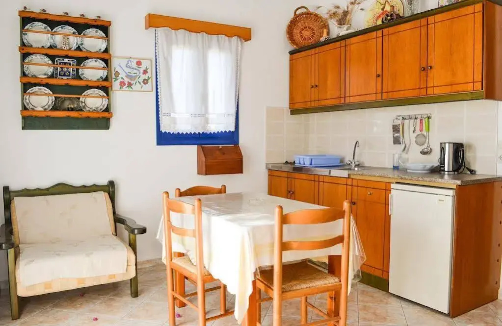 Akrogiali Apartments