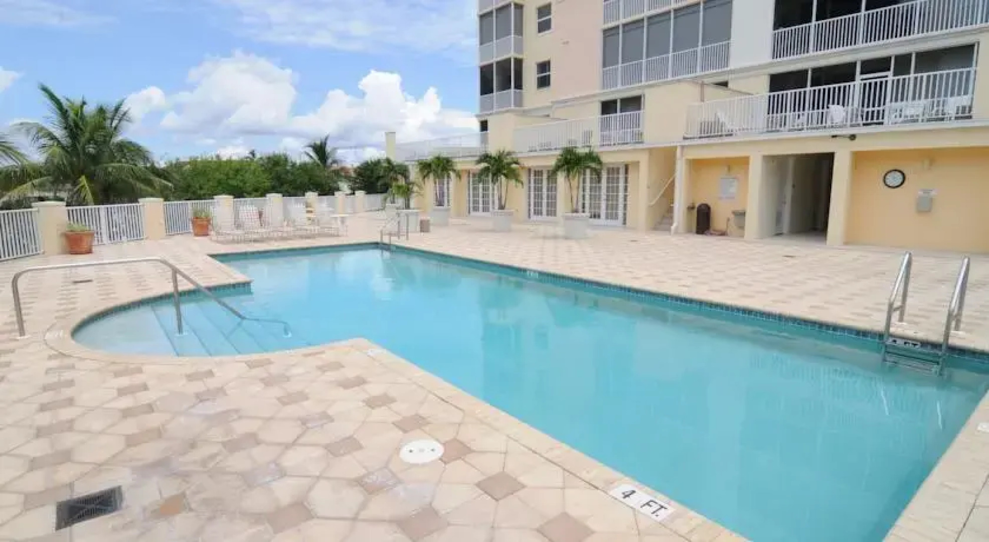 Pascoli Vacation Condo