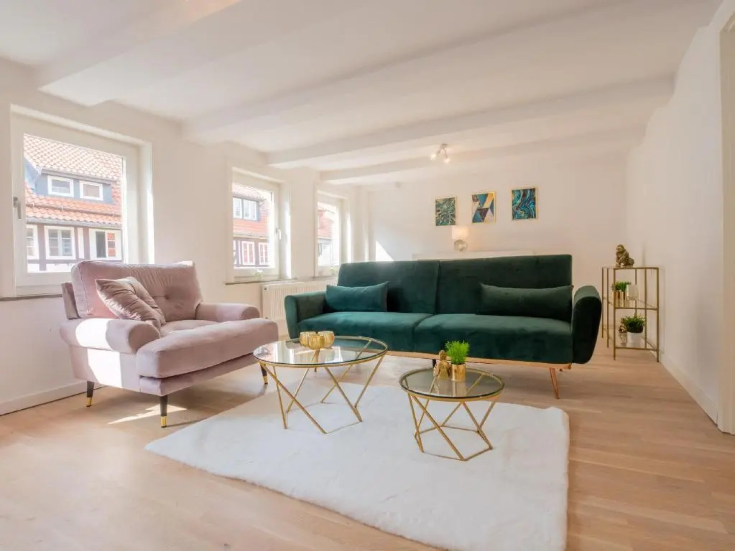 EUPHORAS - Haus mit 4 Schlafzimmern und Hinterhof