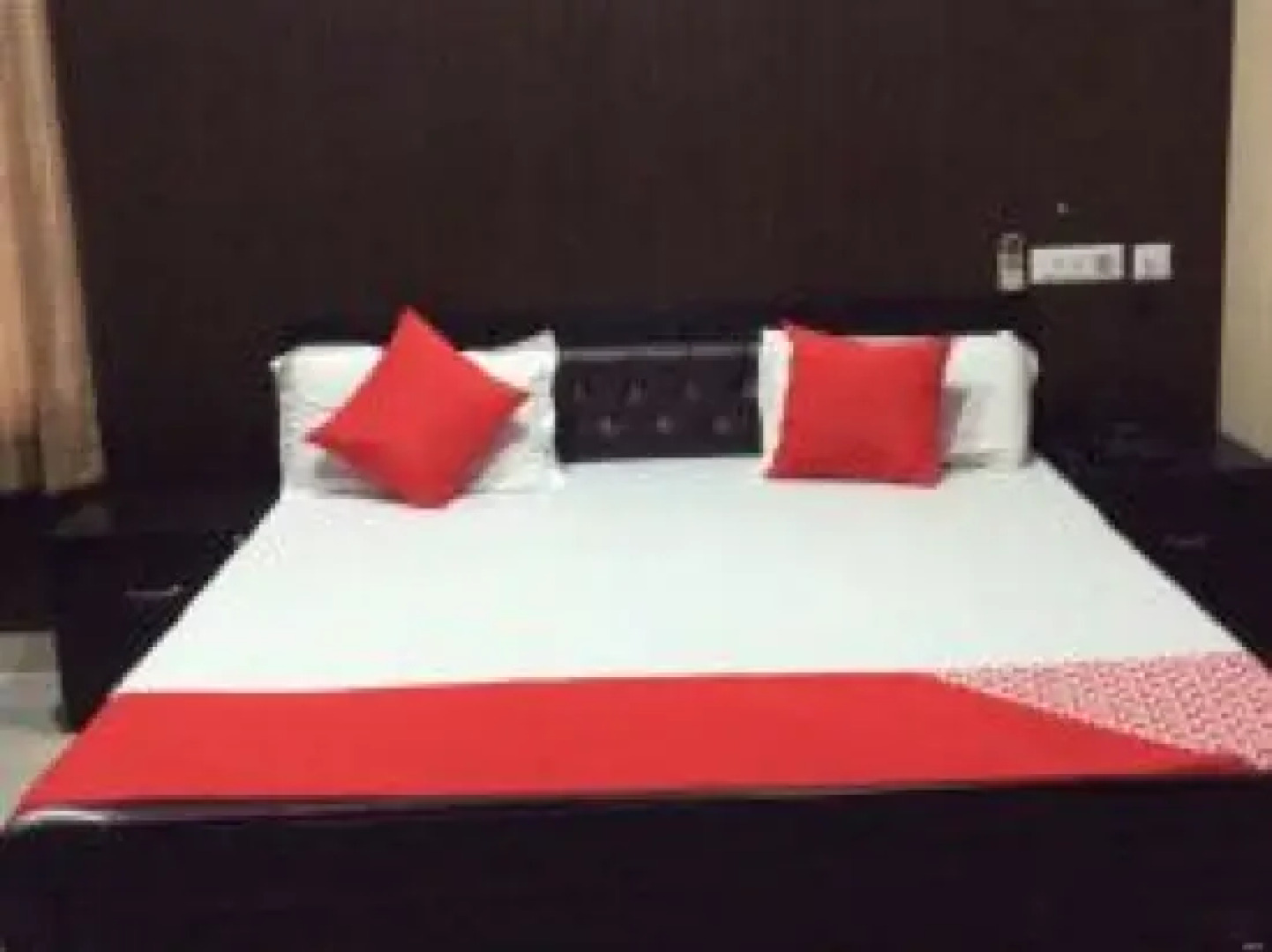 Raj Mahal Motel