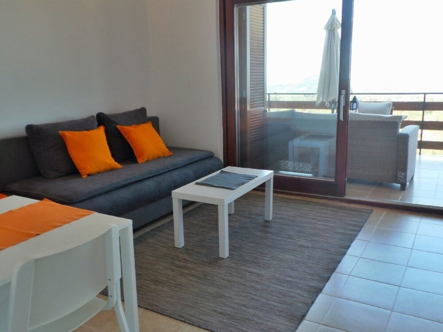 Adorable Apartment With Covered Terrace & Sea View