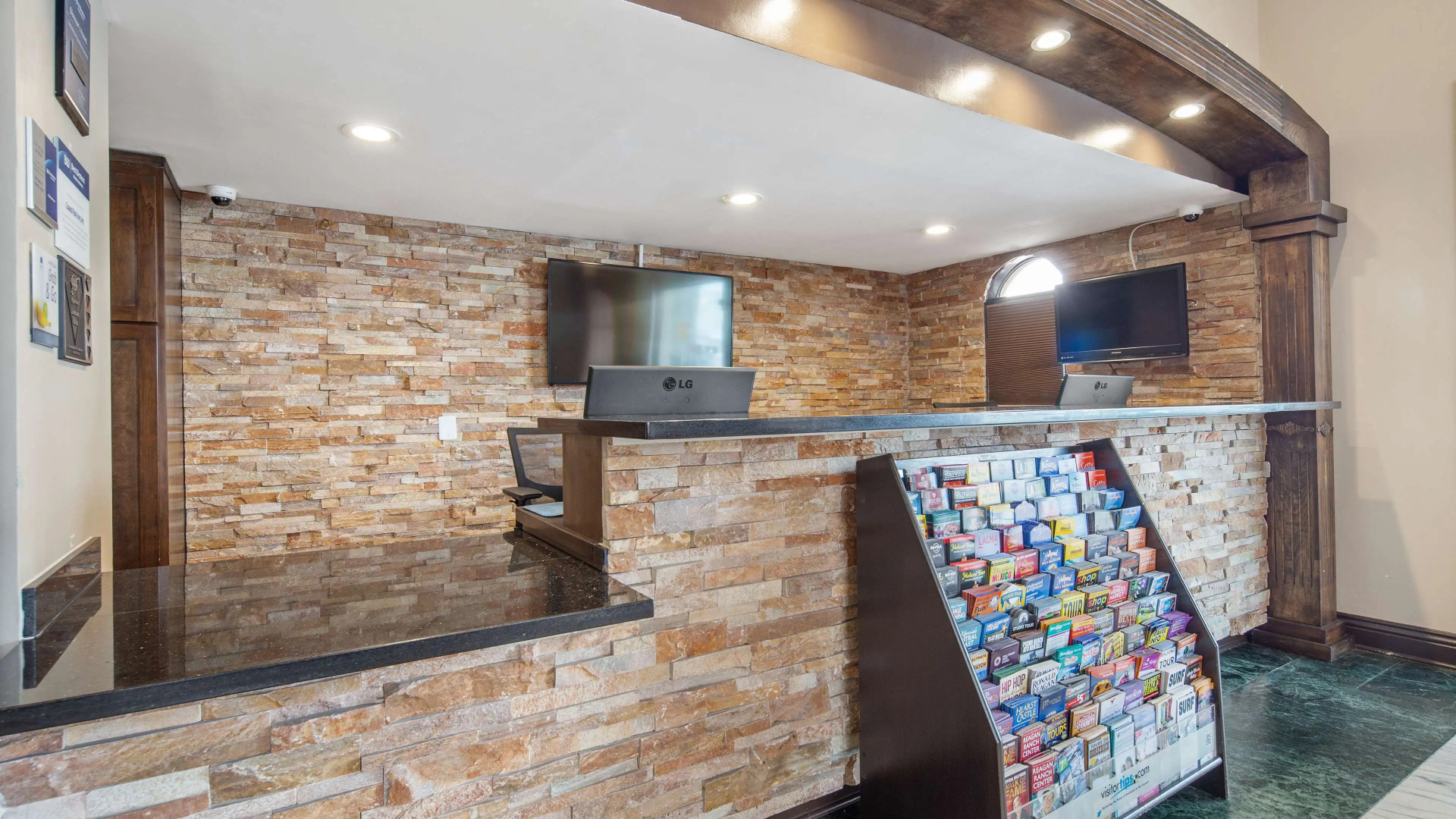 Best Western Pasadena Royale Inn & Suites