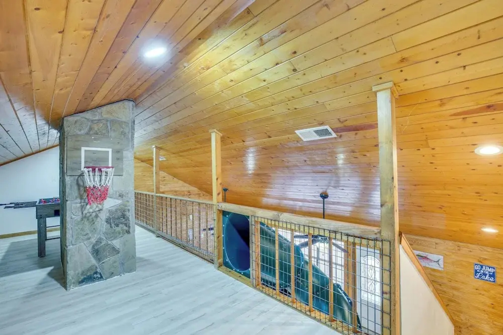 Near Lake Fork: Home w/ Fire Pit in Yantis!