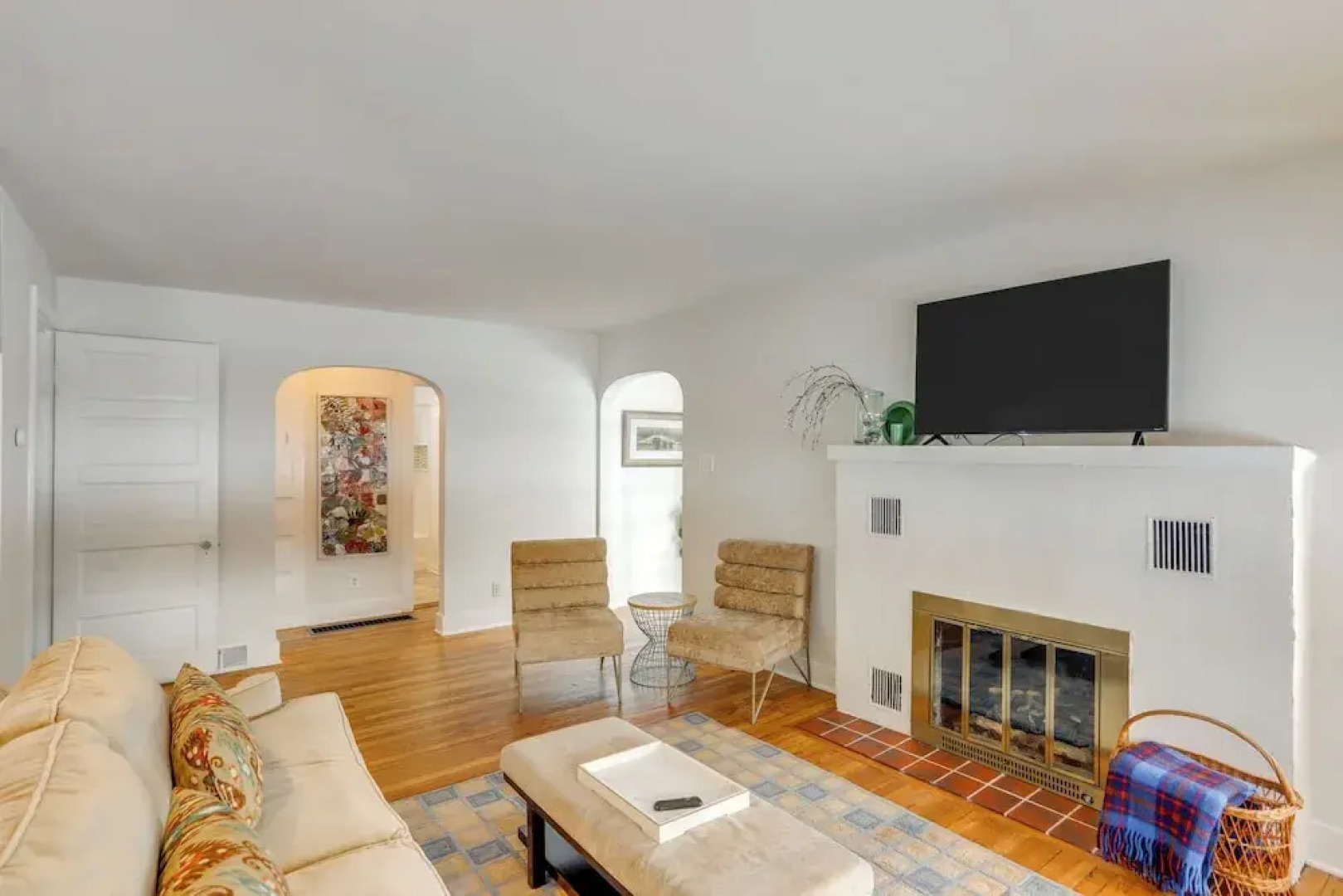 Cozy Cottage in Historic Village: Near Cedar Point