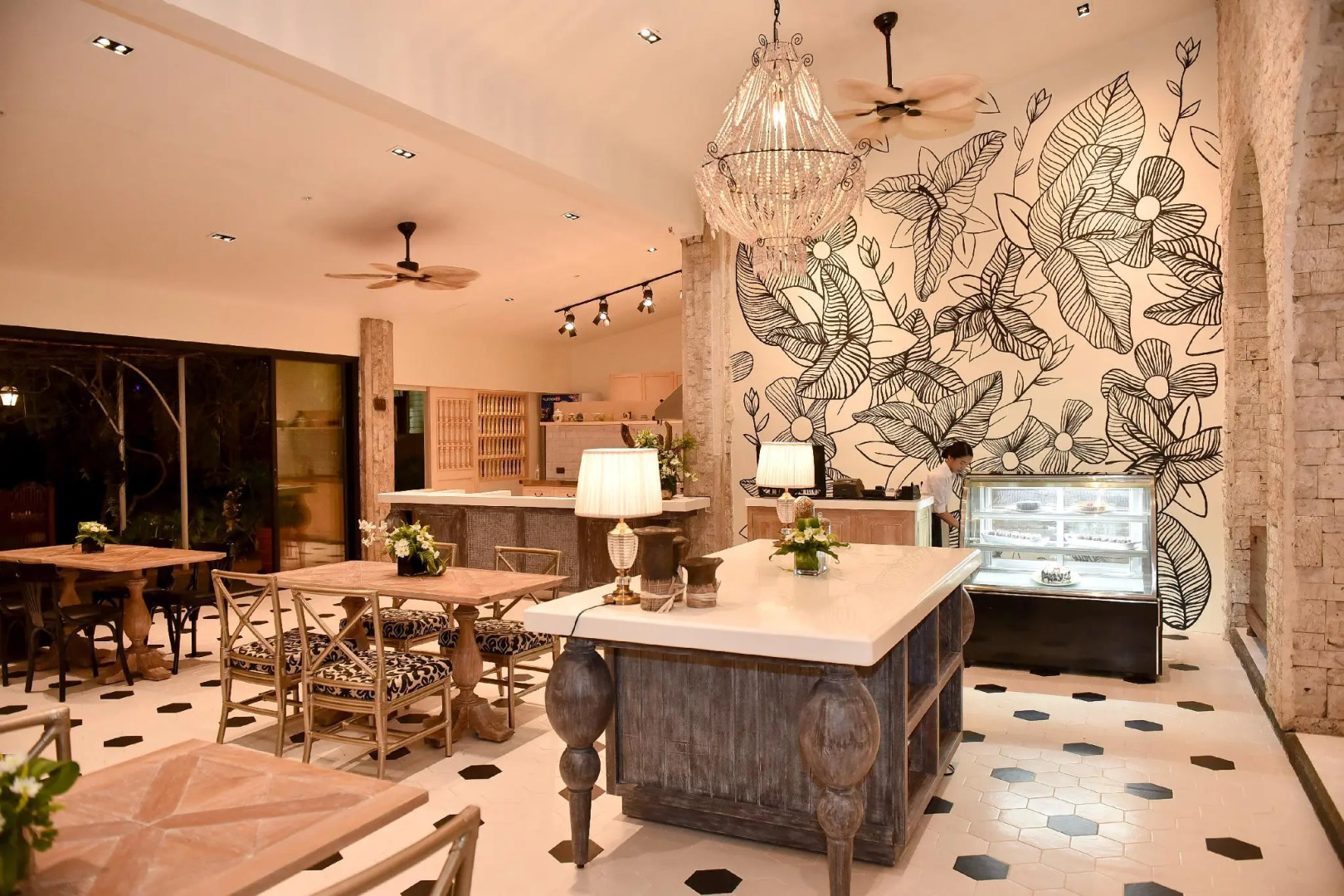 Montebello Villa Hotel