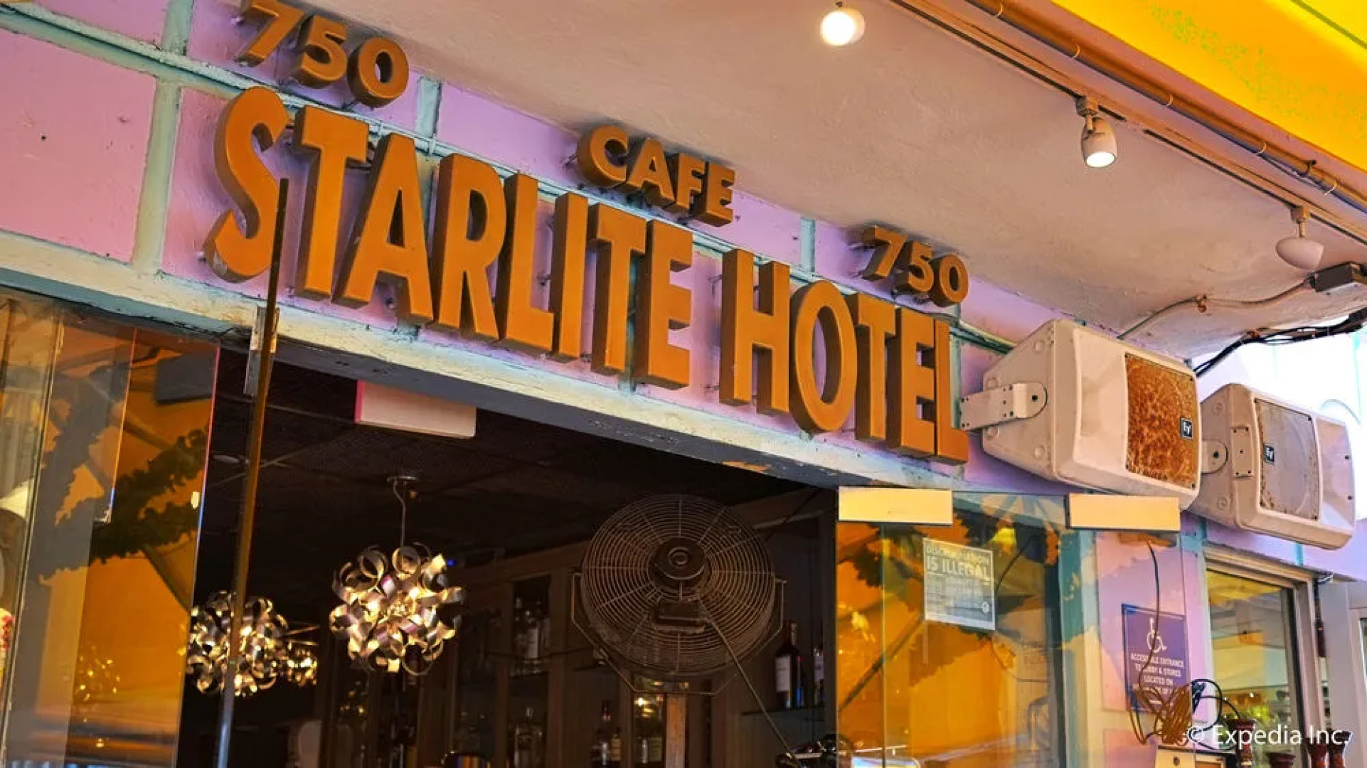 Starlite Hotel