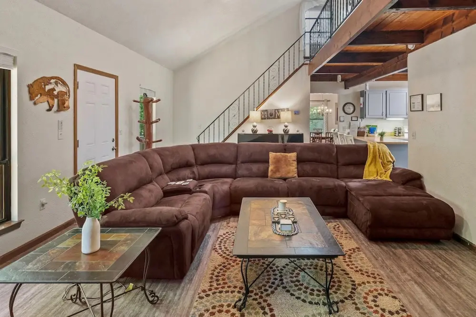 Mountain Must-have by Avantstay Indoor Hot Tub Game Room Fire Pit