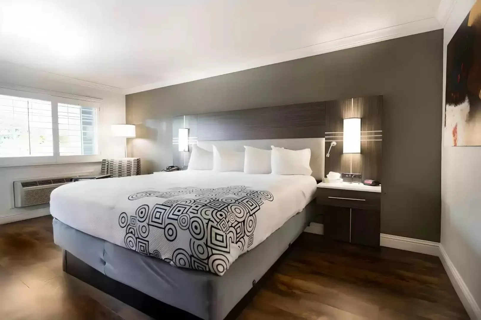 Rodeway Inn San Jose HWY-101 Tully Rd Exit