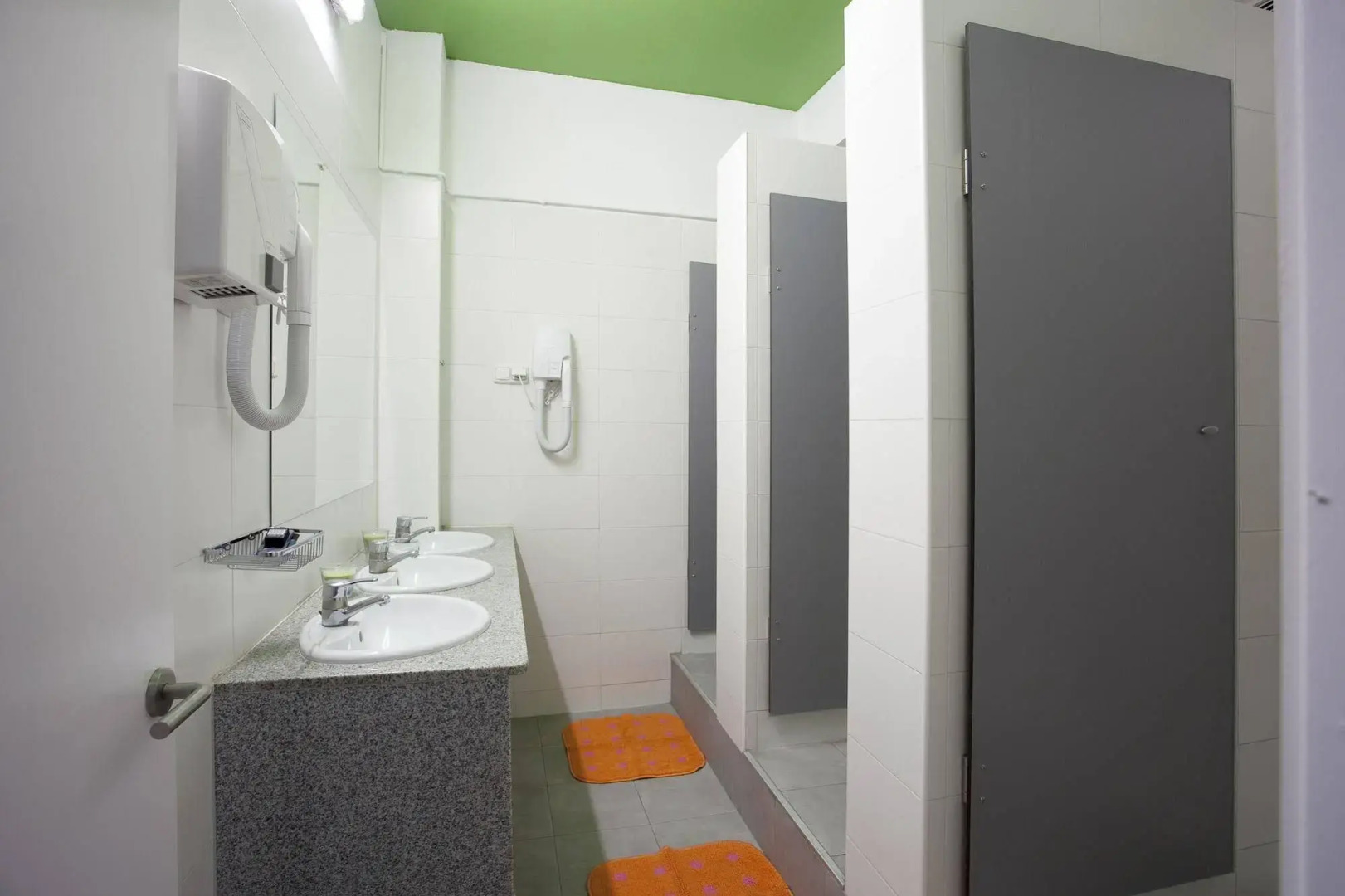 Sant Jordi Hostel Alberg