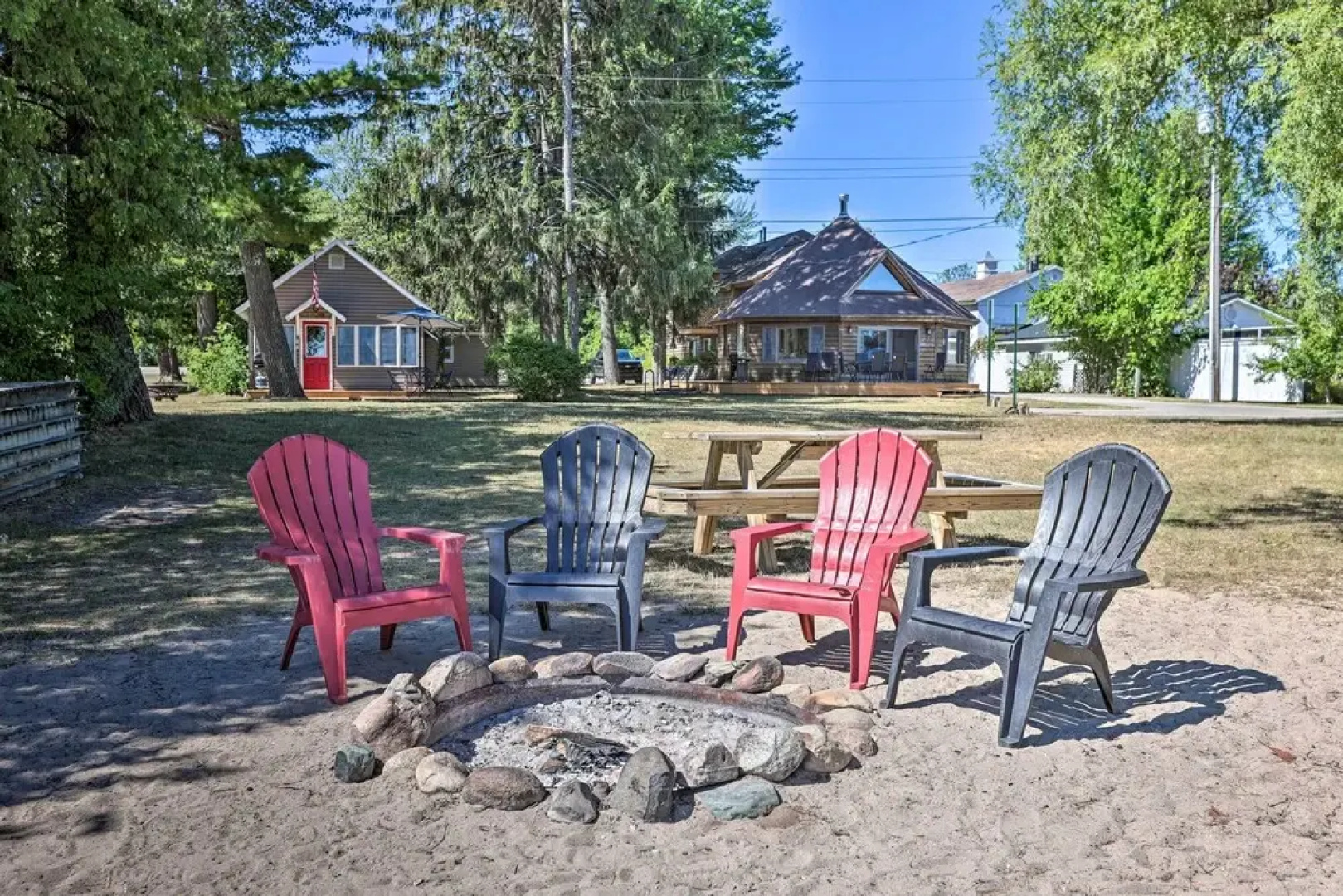 Suttons Bay 'bayview Cottage' w/ Deck & Gas Grill!
