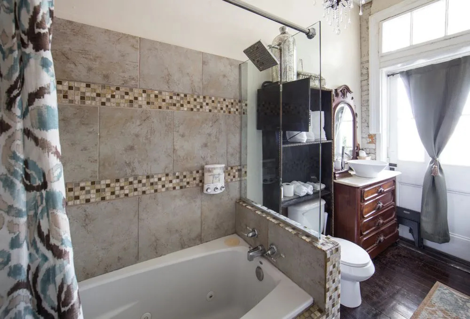 Fleur De Lis Mansion