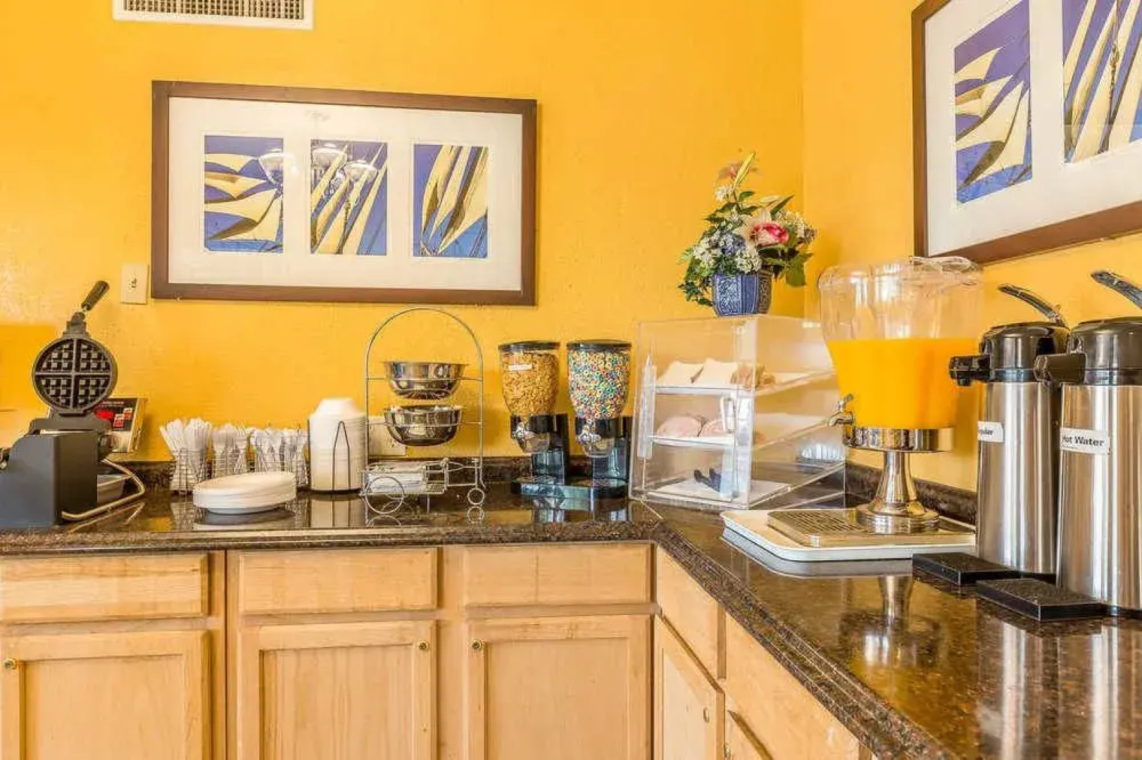 Econo Lodge I-5 at Rt. 58