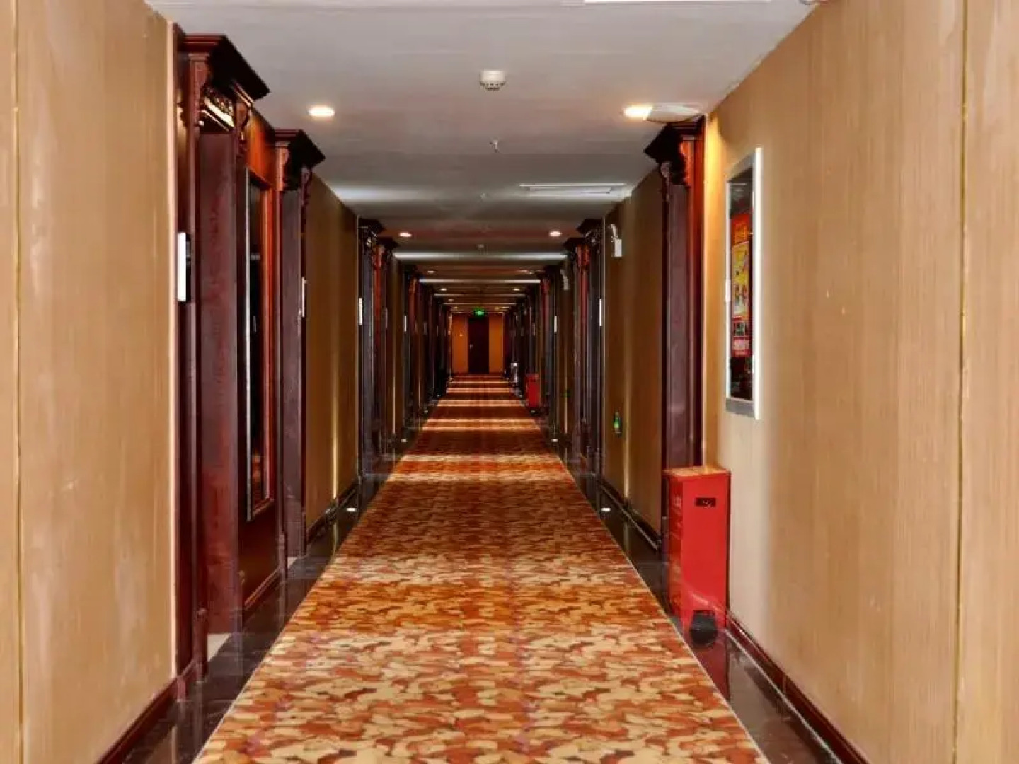 GreenTree Alliance Tacheng Wenqin Road Left Bank Of Sunshine Hotel