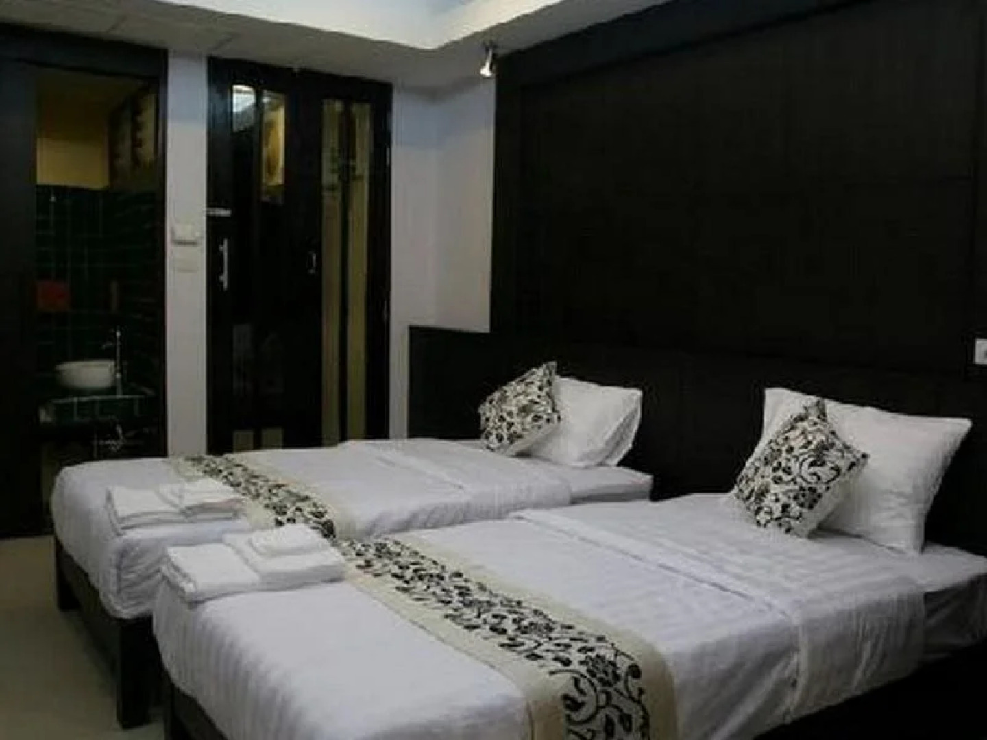 Warawan Resort And Hotel