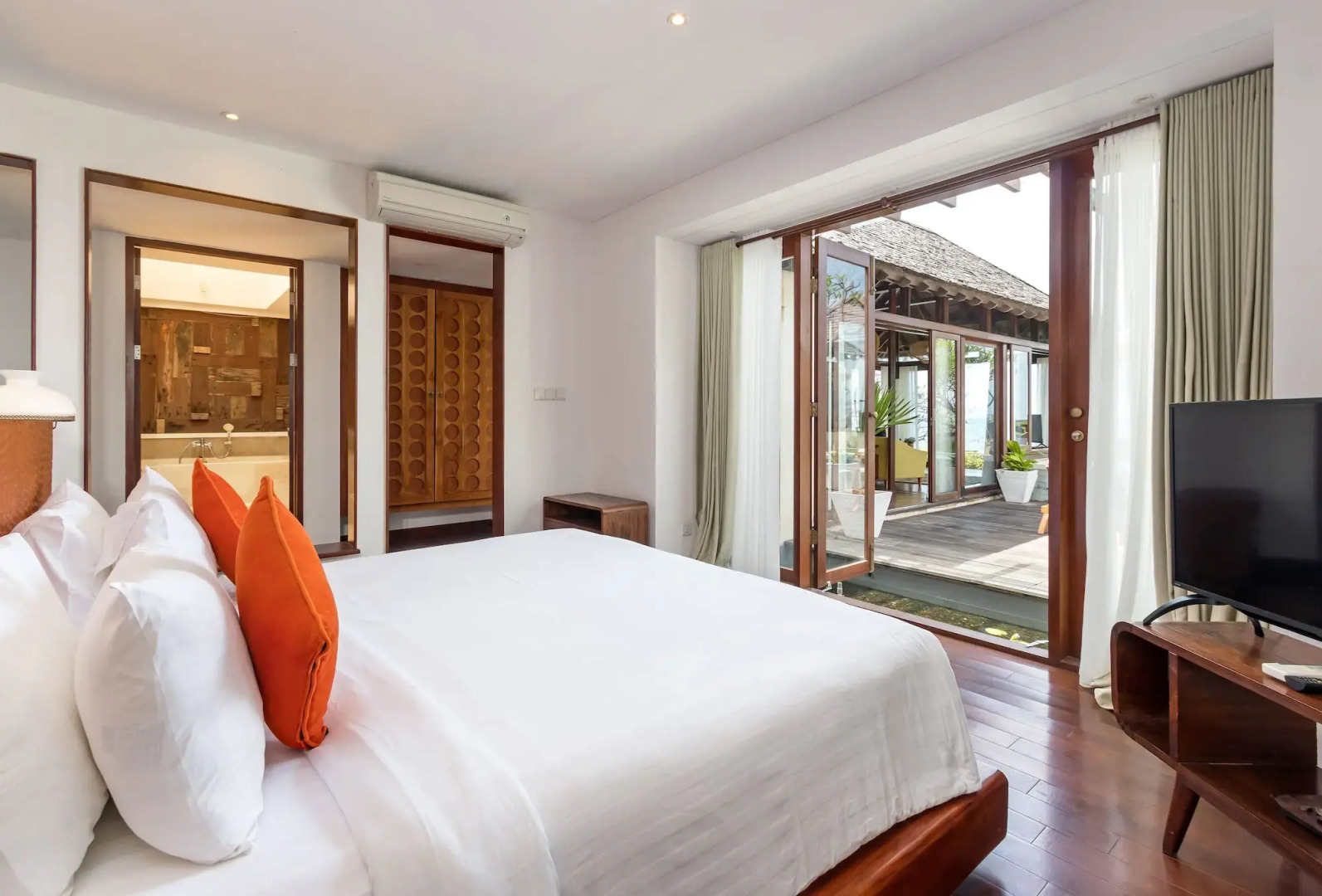 D Chandrasti Beach Villas Batu Belig