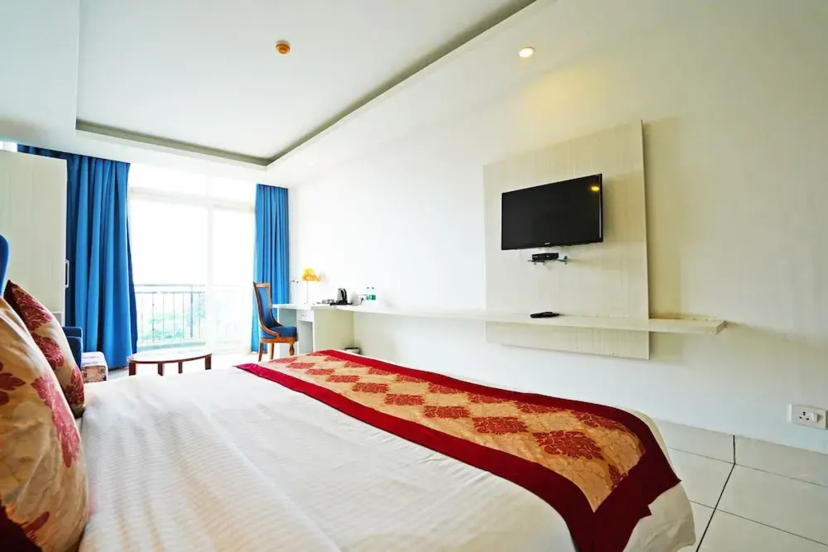 Palette - Rajmahal Resort
