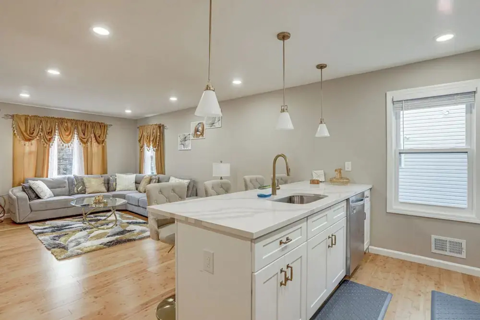 Irvington Vacation Rental ~ 20 Mi to Manhattan!