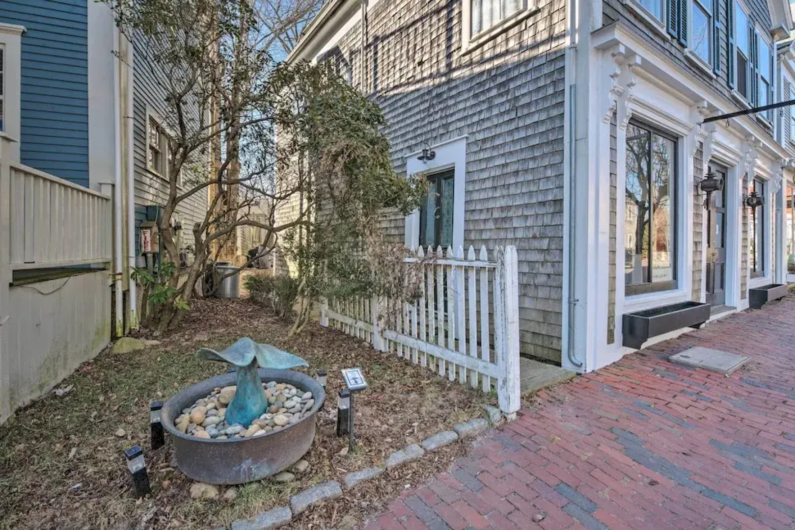 Couples Retreat in Nantucket Walk to Attractions!