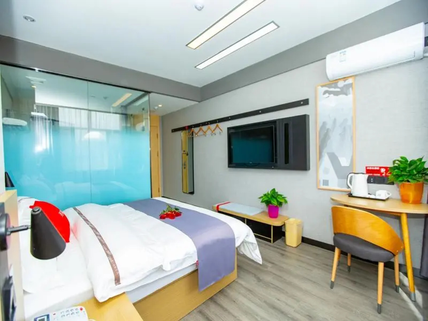 Thank Inn Xinjiang Changji Fukang City Youseyuan