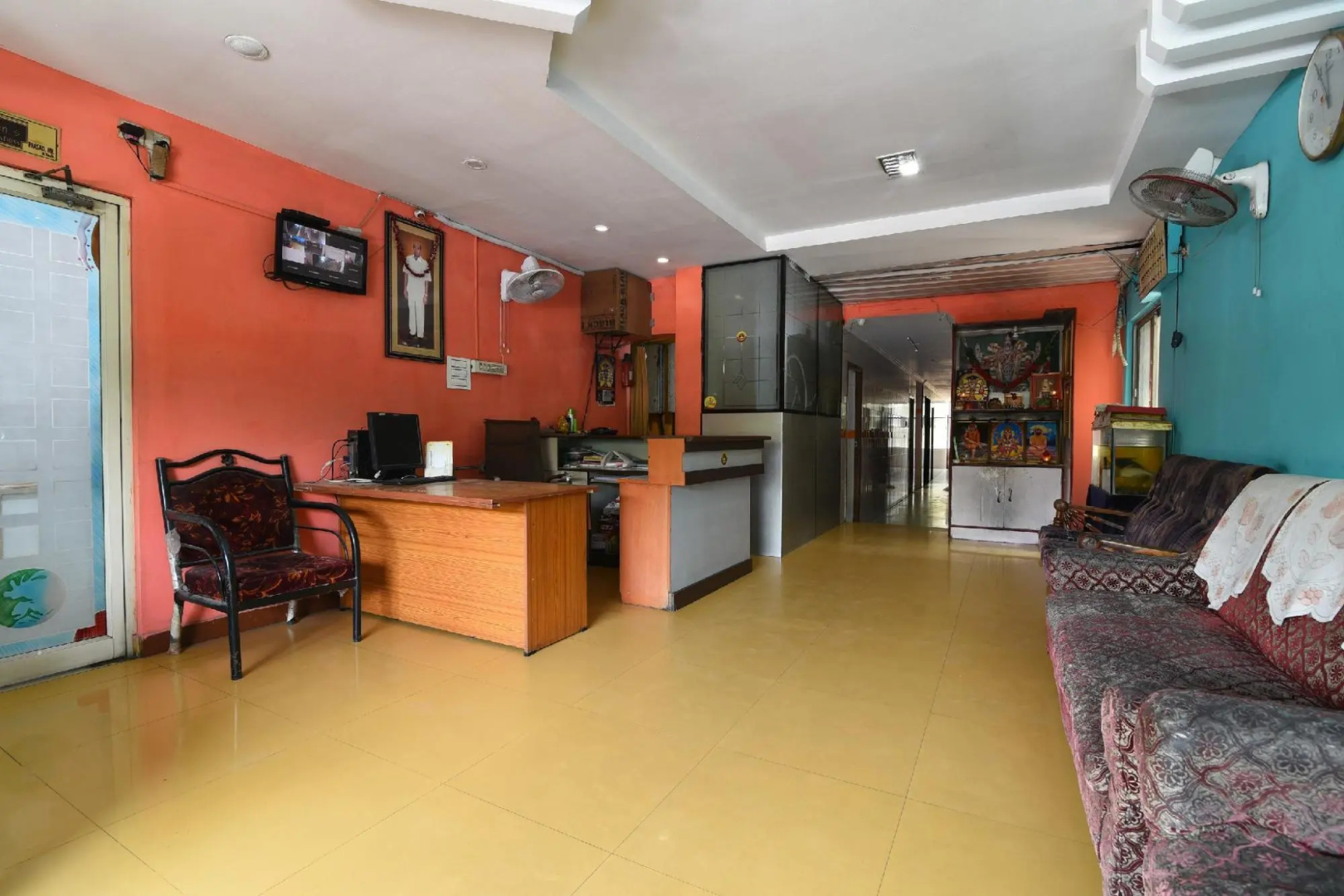 Hotel Dhruvathara
