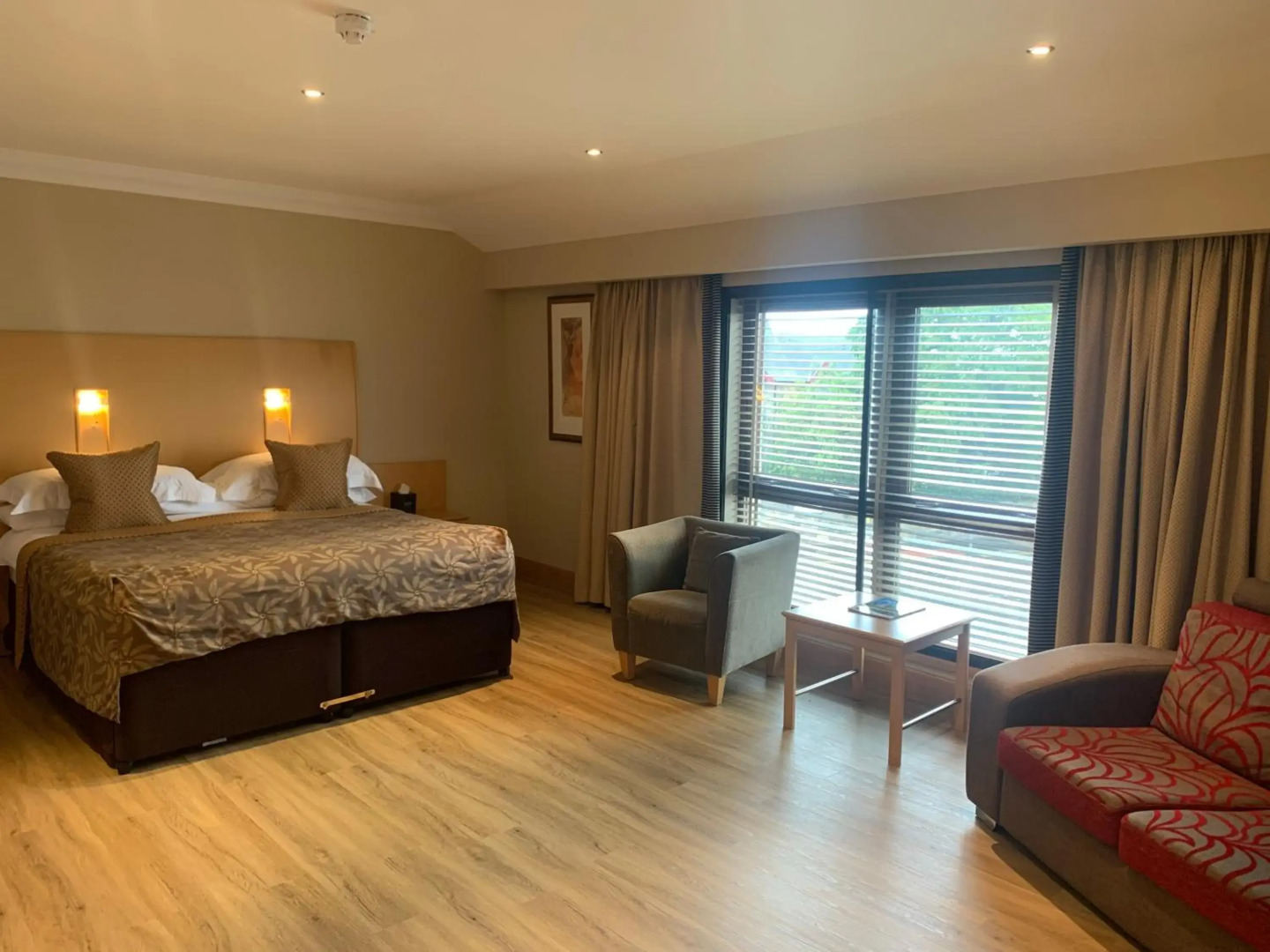 The Mansefield Hotel