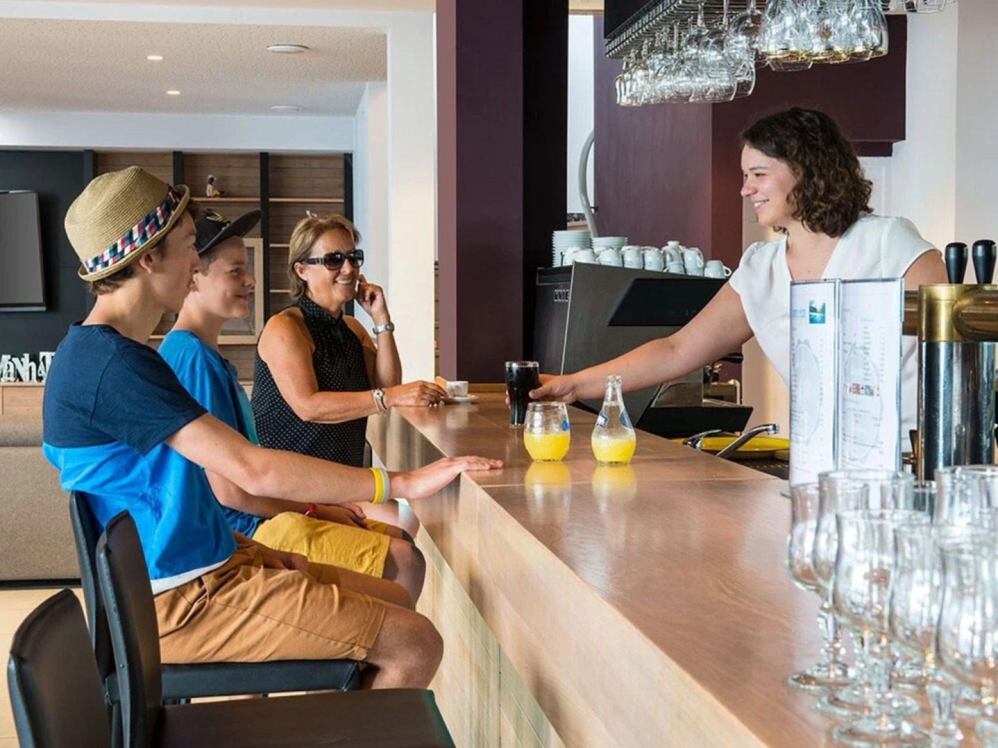 Wooden Chalet in the Cozy and Sporty and Beautifull Chorges