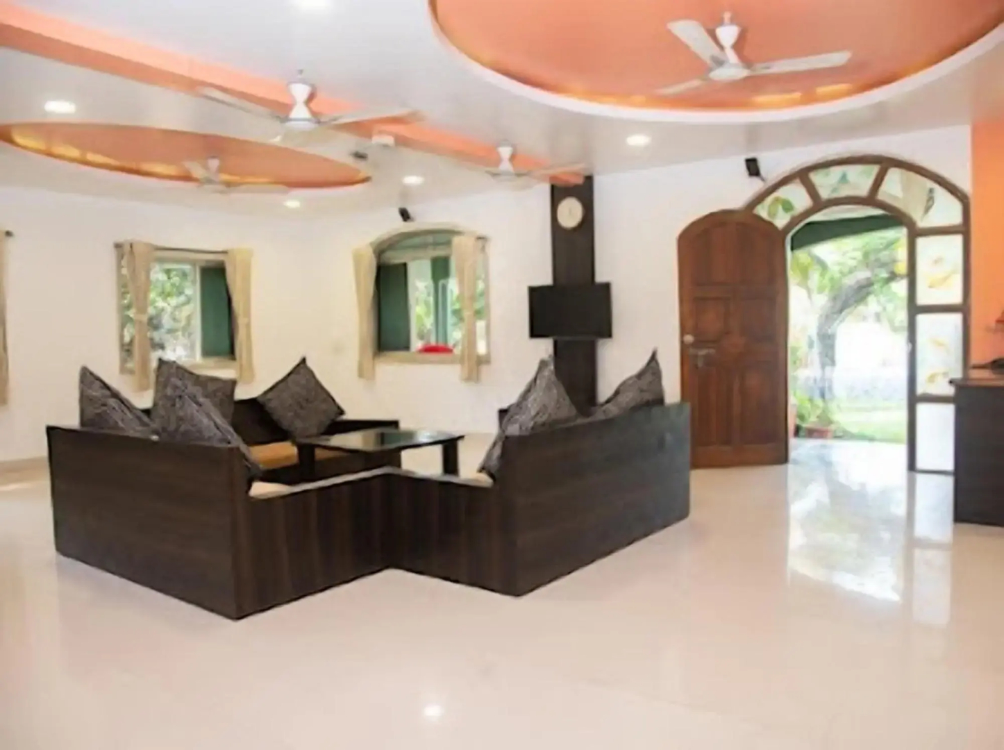 Ghanvatkar Bunglow Resort