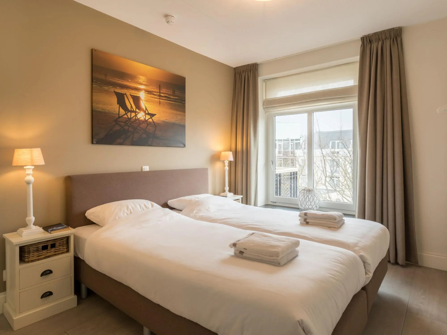 Apartment with sauna and air conditioning, on a holiday park 200 m from the sea